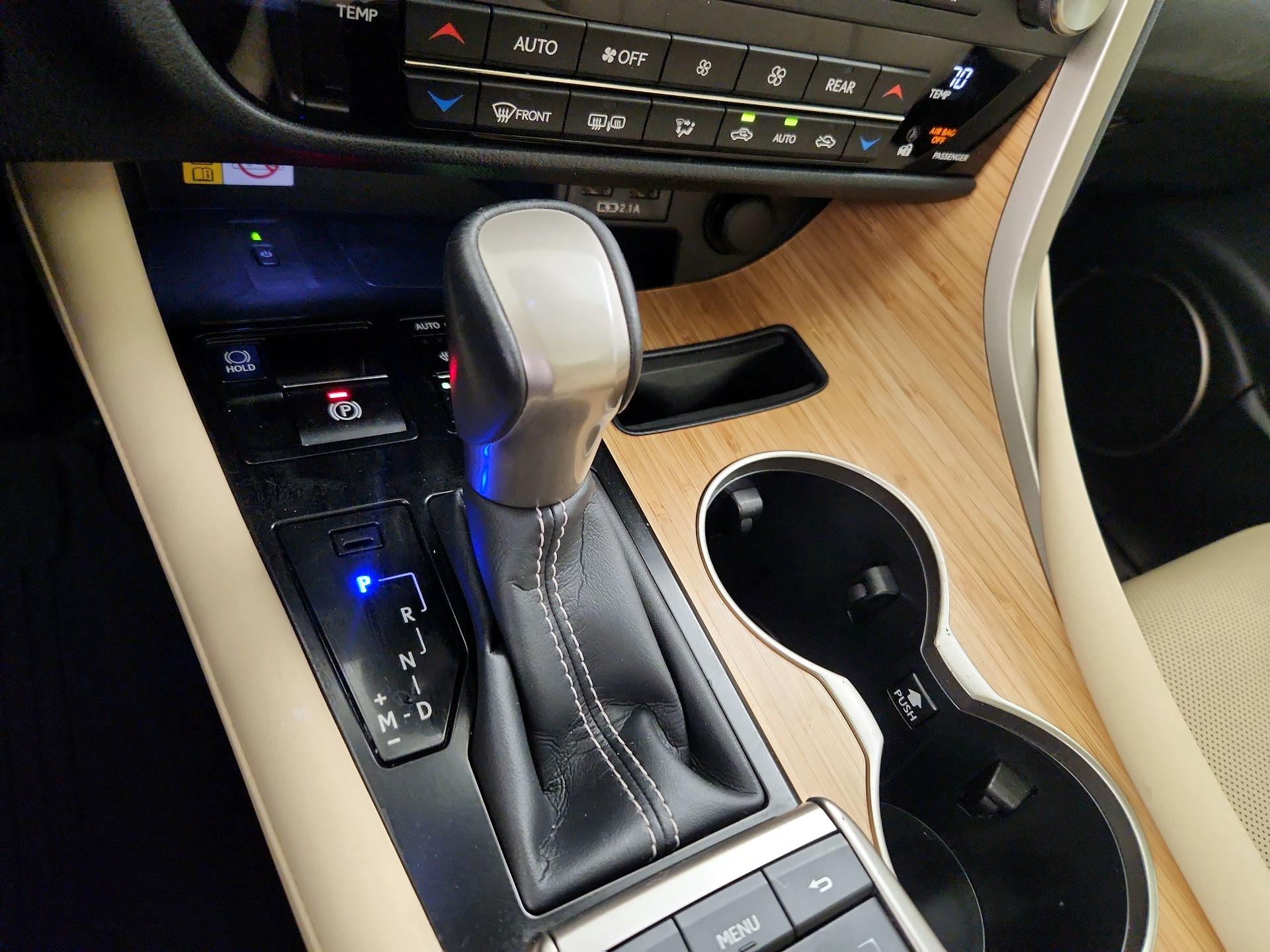 Thumbnail: 2022 Lexus RX - 18
