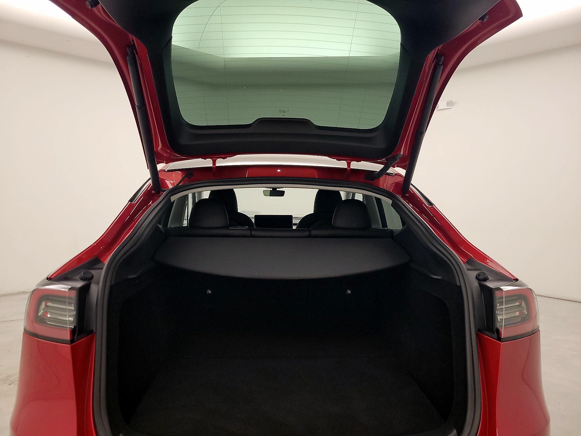 Thumbnail: 2023 Tesla Model Y - 17