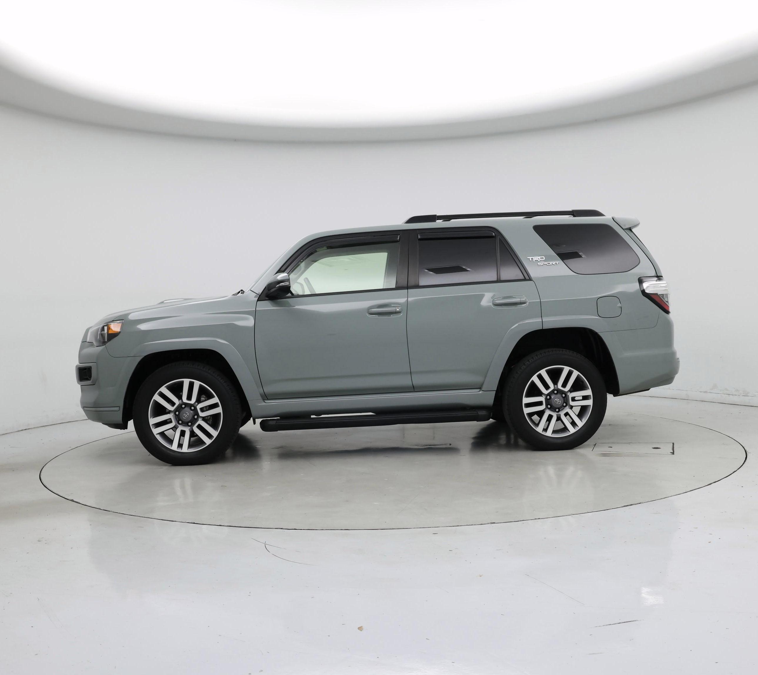 Thumbnail: 2023 Toyota 4Runner - 3