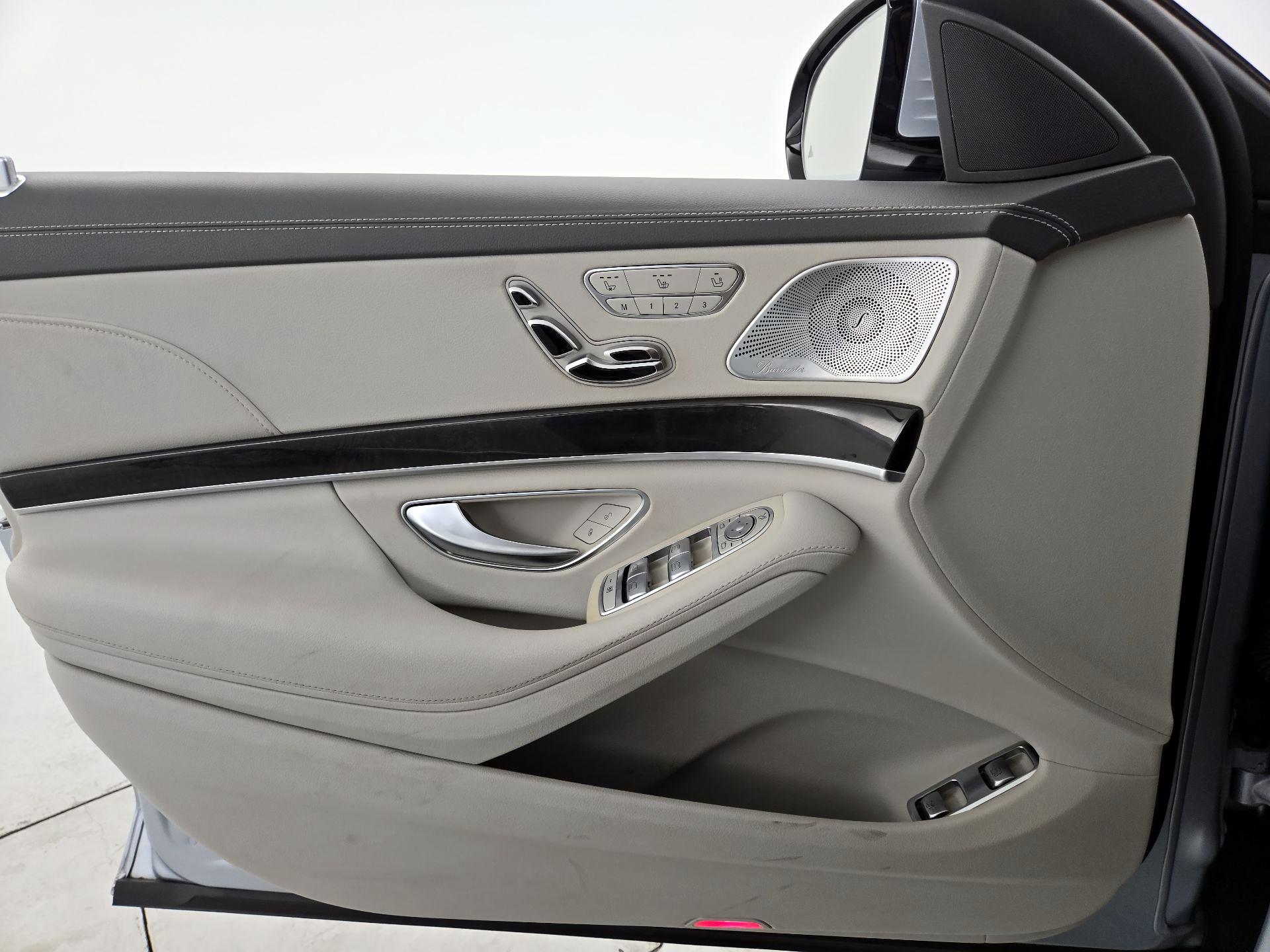Thumbnail: 2016 Mercedes-Benz S-Class - 12
