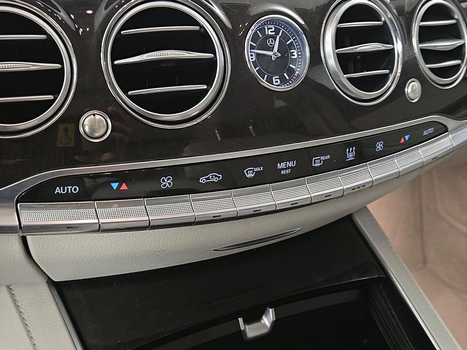 2016 Mercedes-Benz S-Class S550 - Photo 18