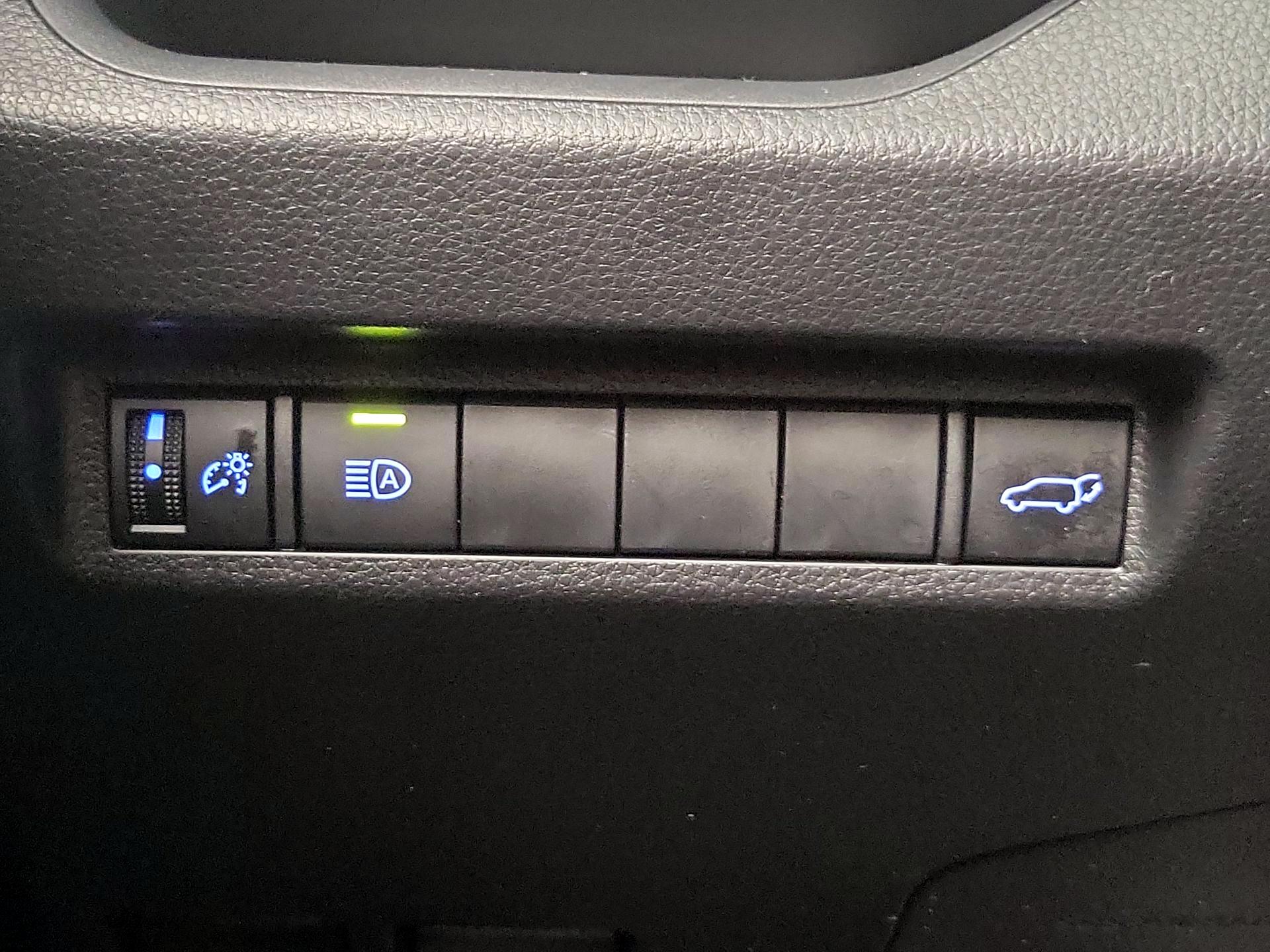 Thumbnail: 2021 Toyota RAV4 - 13