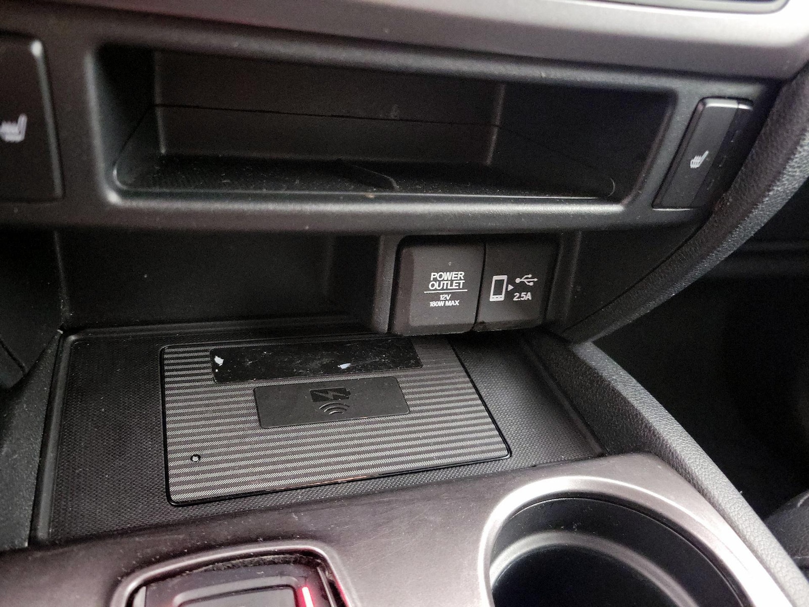 2021 Honda Pilot SE - Photo 20