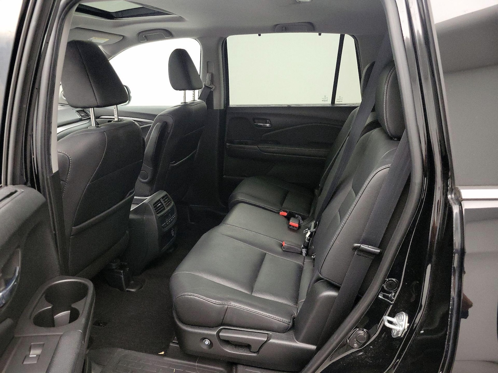 2021 Honda Pilot SE - Photo 22
