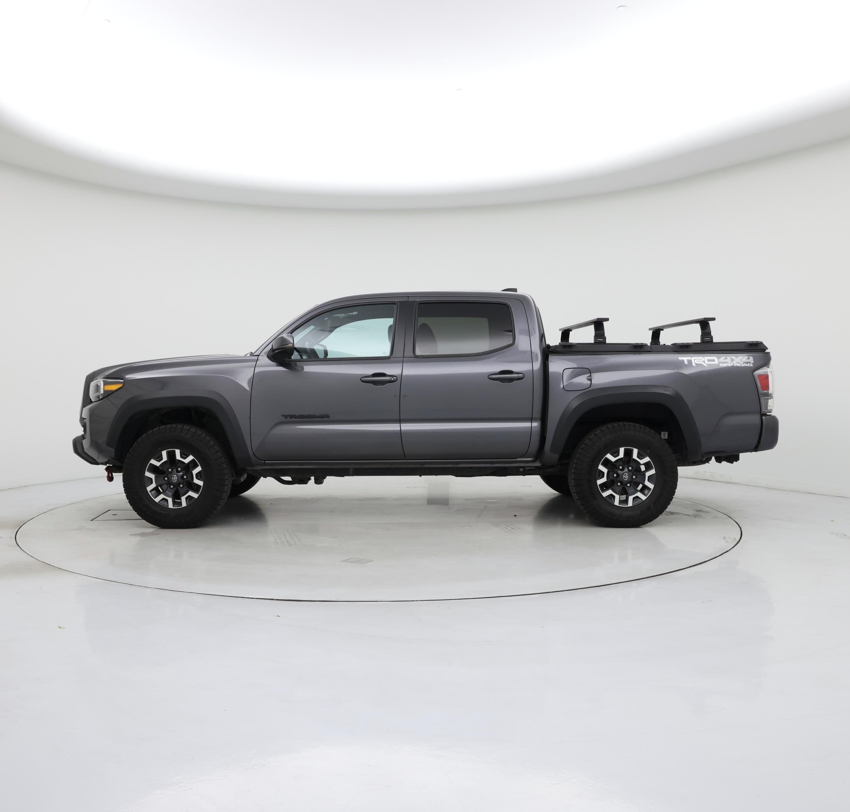 Thumbnail: 2021 Toyota Tacoma - 3