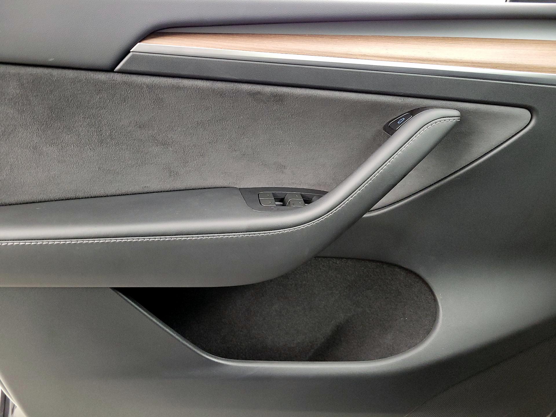 Thumbnail: 2024 Tesla Model Y - 12