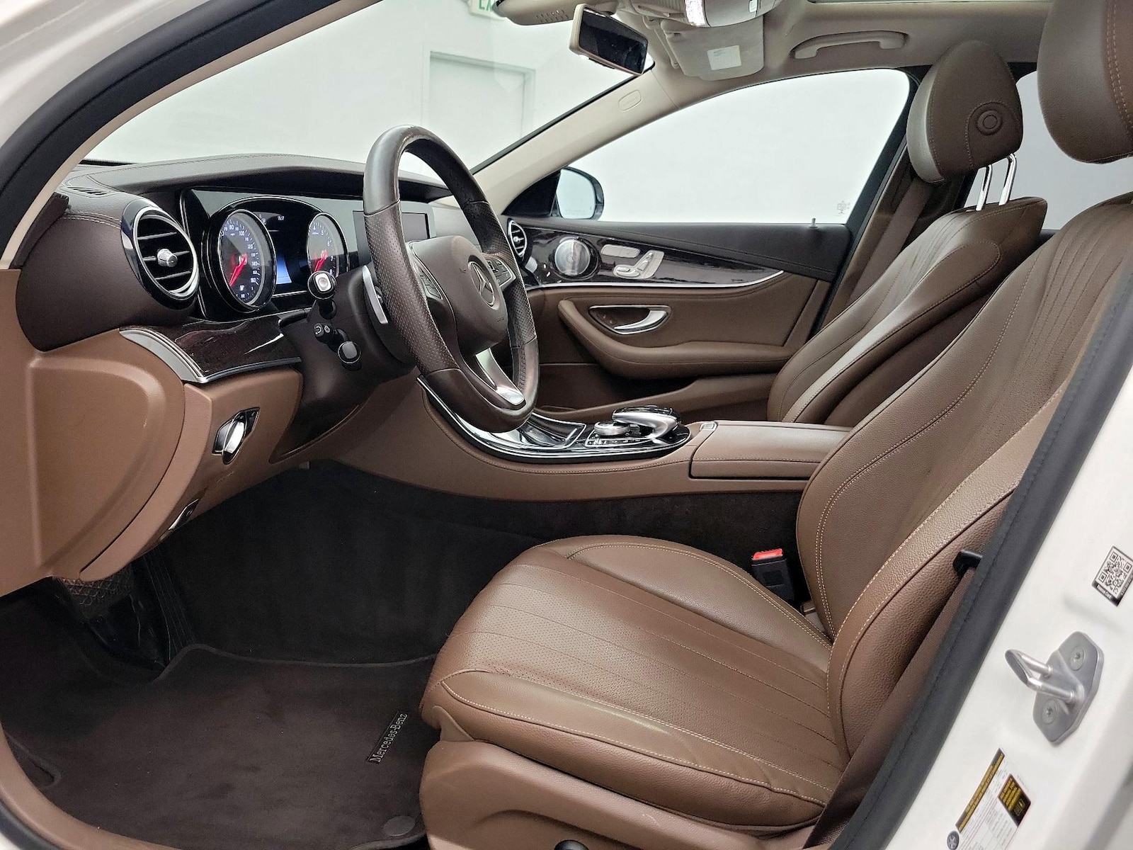 2018 Mercedes-Benz E-Class E300 - Photo 12