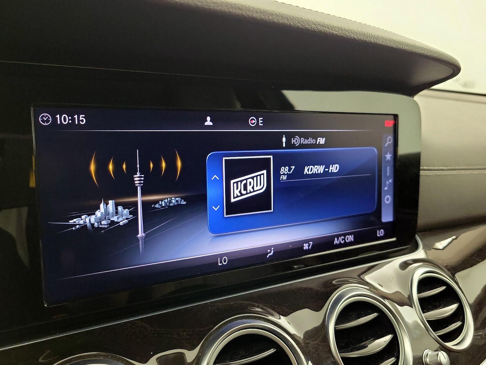 2018 Mercedes-Benz E-Class E300 - Photo 17