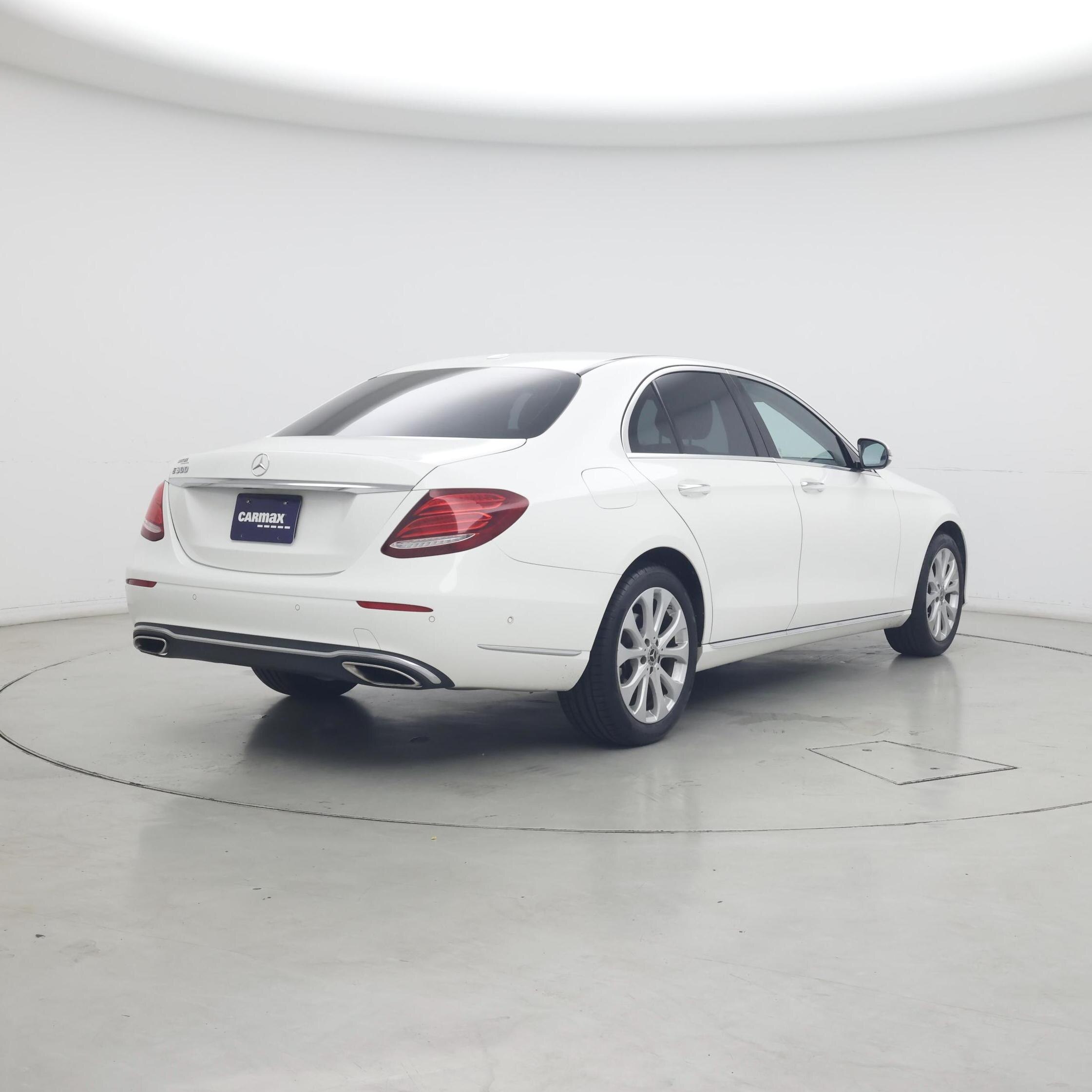 Thumbnail: 2018 Mercedes-Benz E-Class - 8
