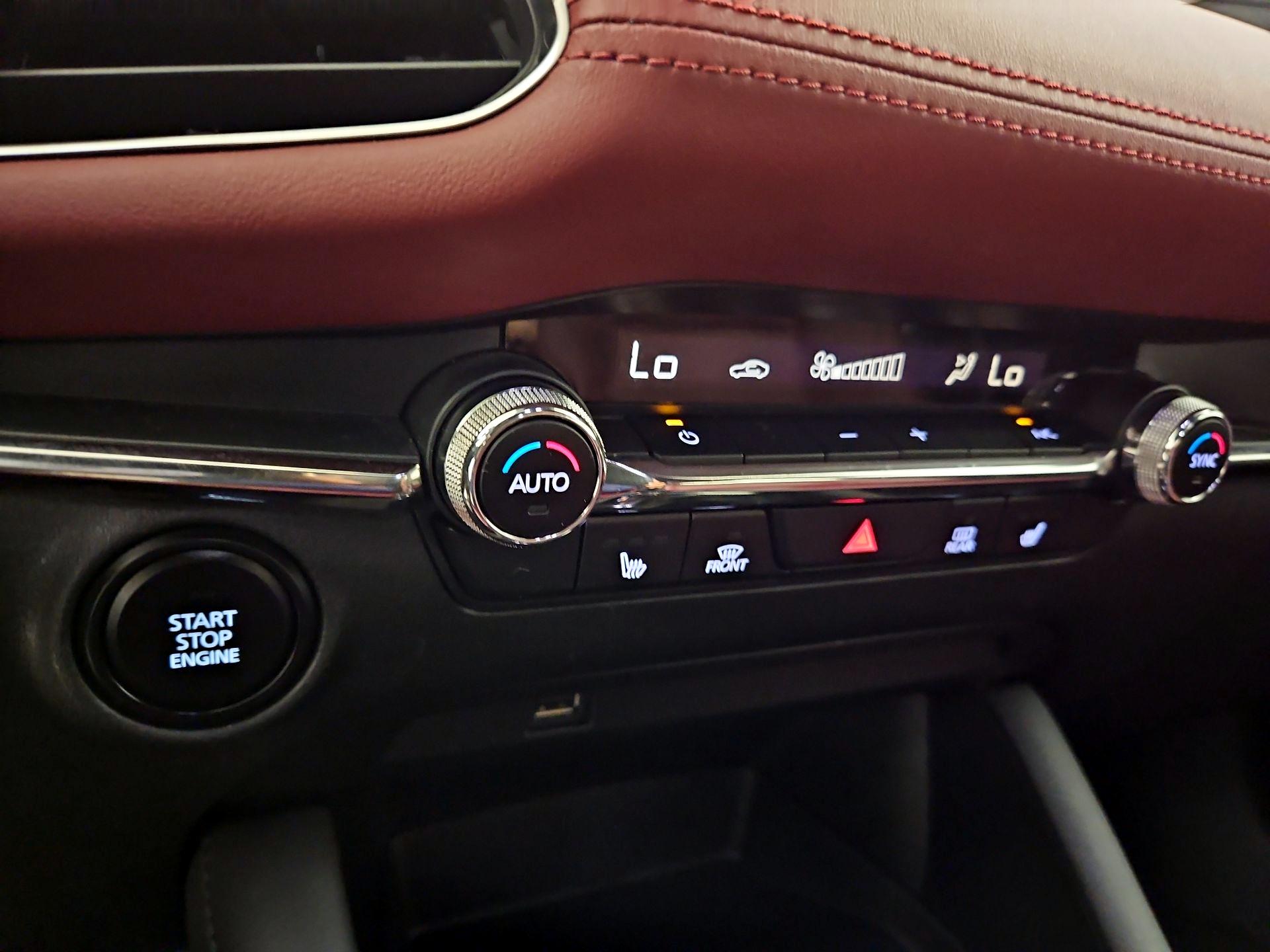 Thumbnail: 2020 Mazda Mazda3 - 17