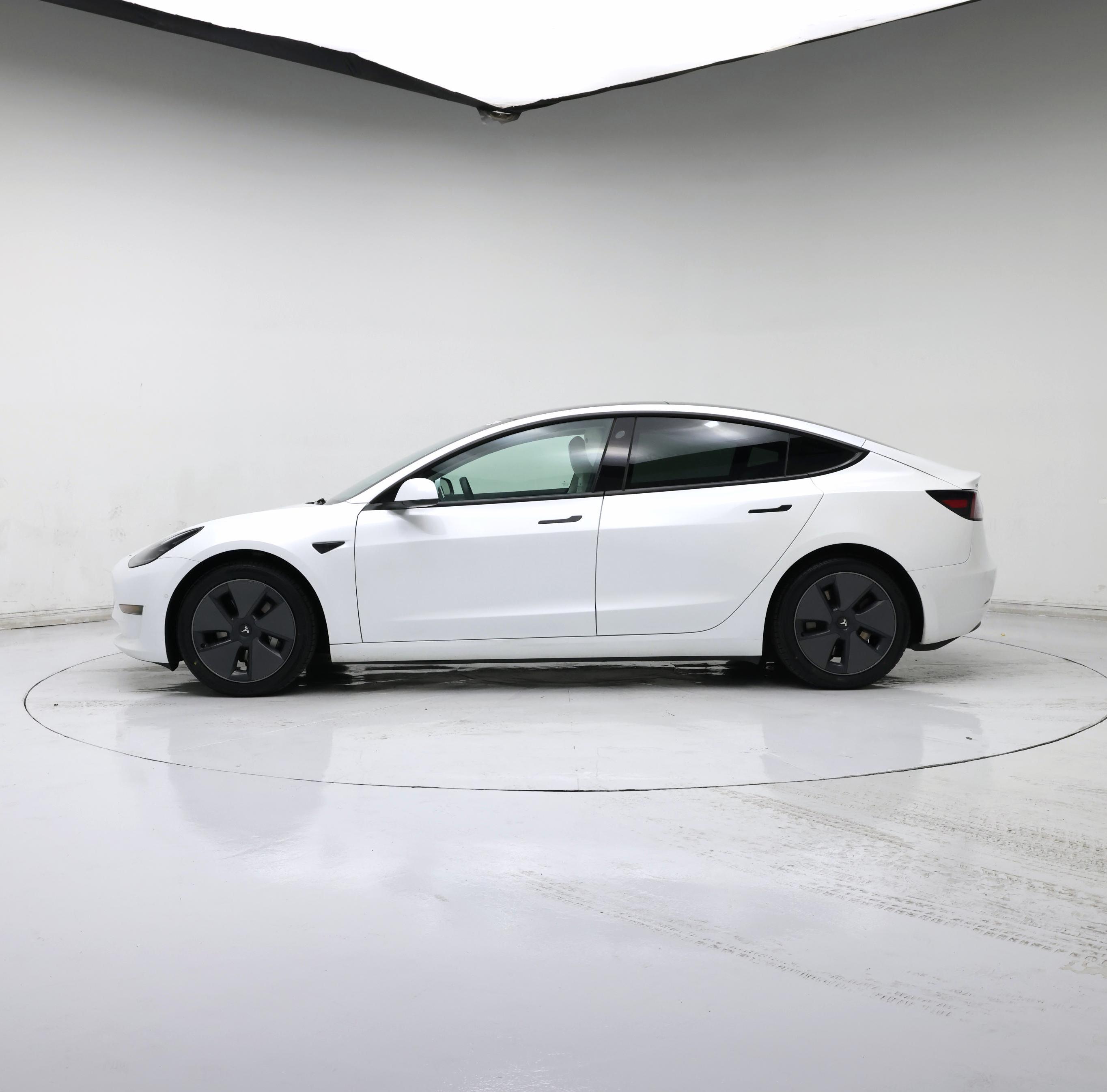 Thumbnail: 2021 Tesla Model 3 - 3
