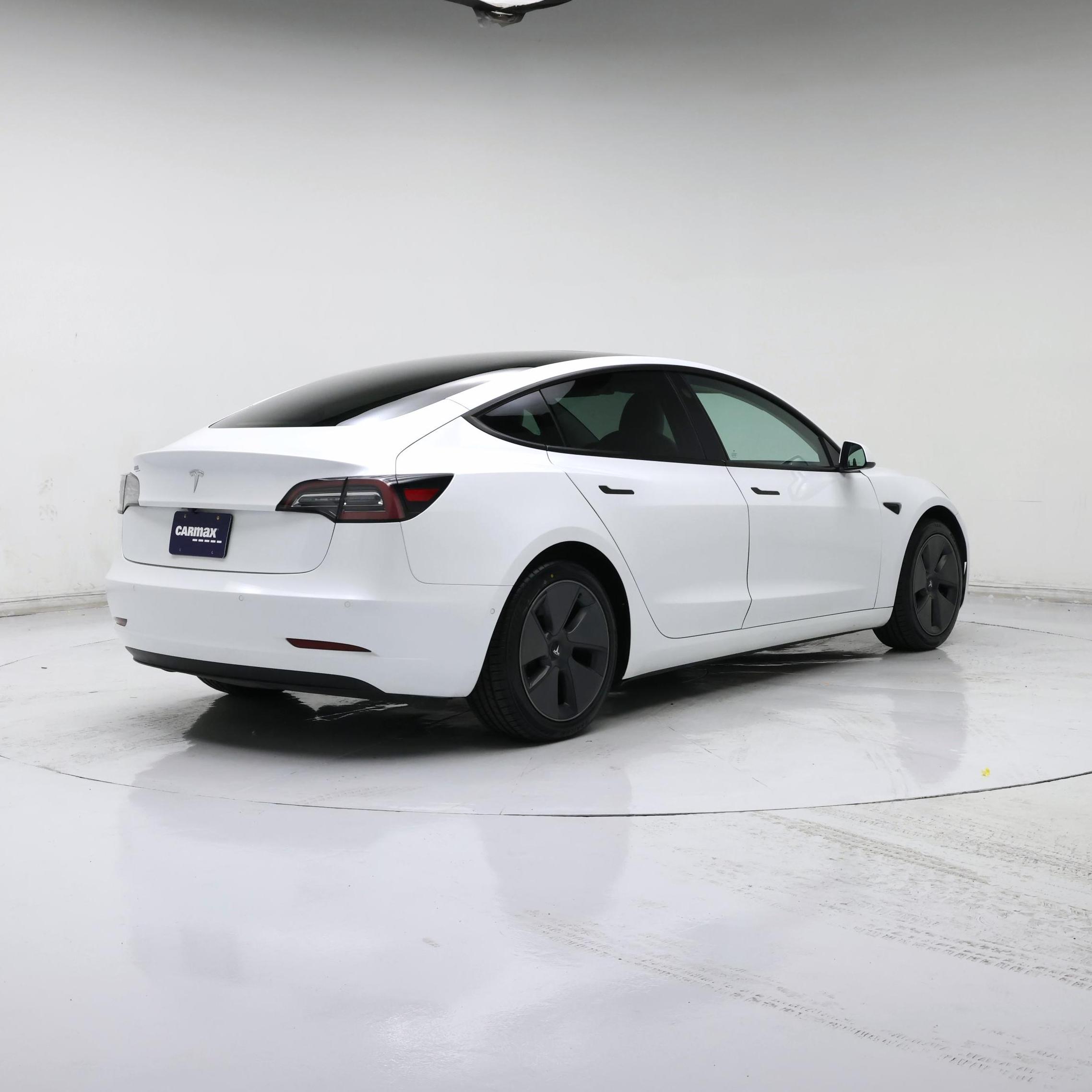 Thumbnail: 2021 Tesla Model 3 - 8