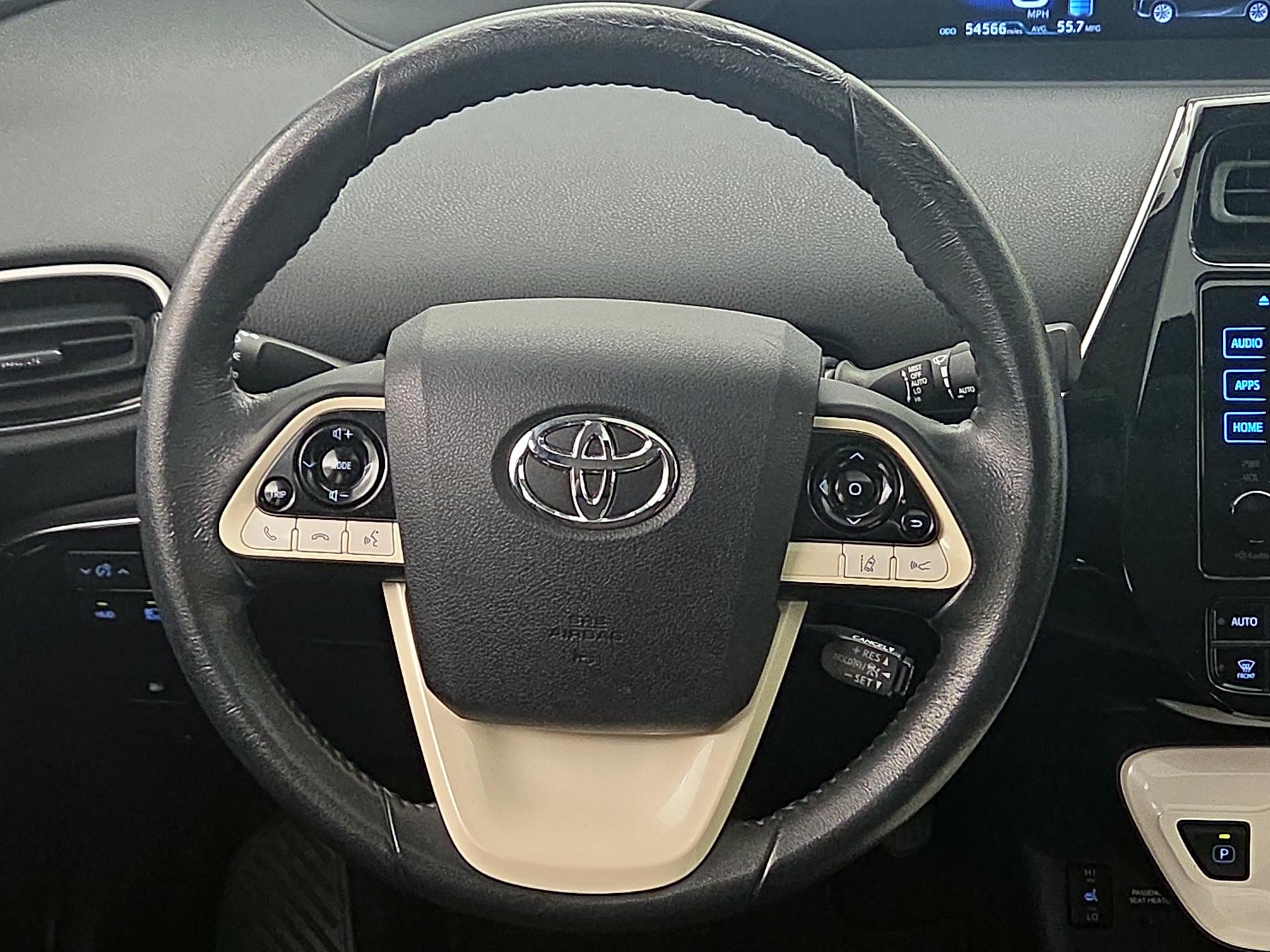 Thumbnail: 2016 Toyota Prius - 10