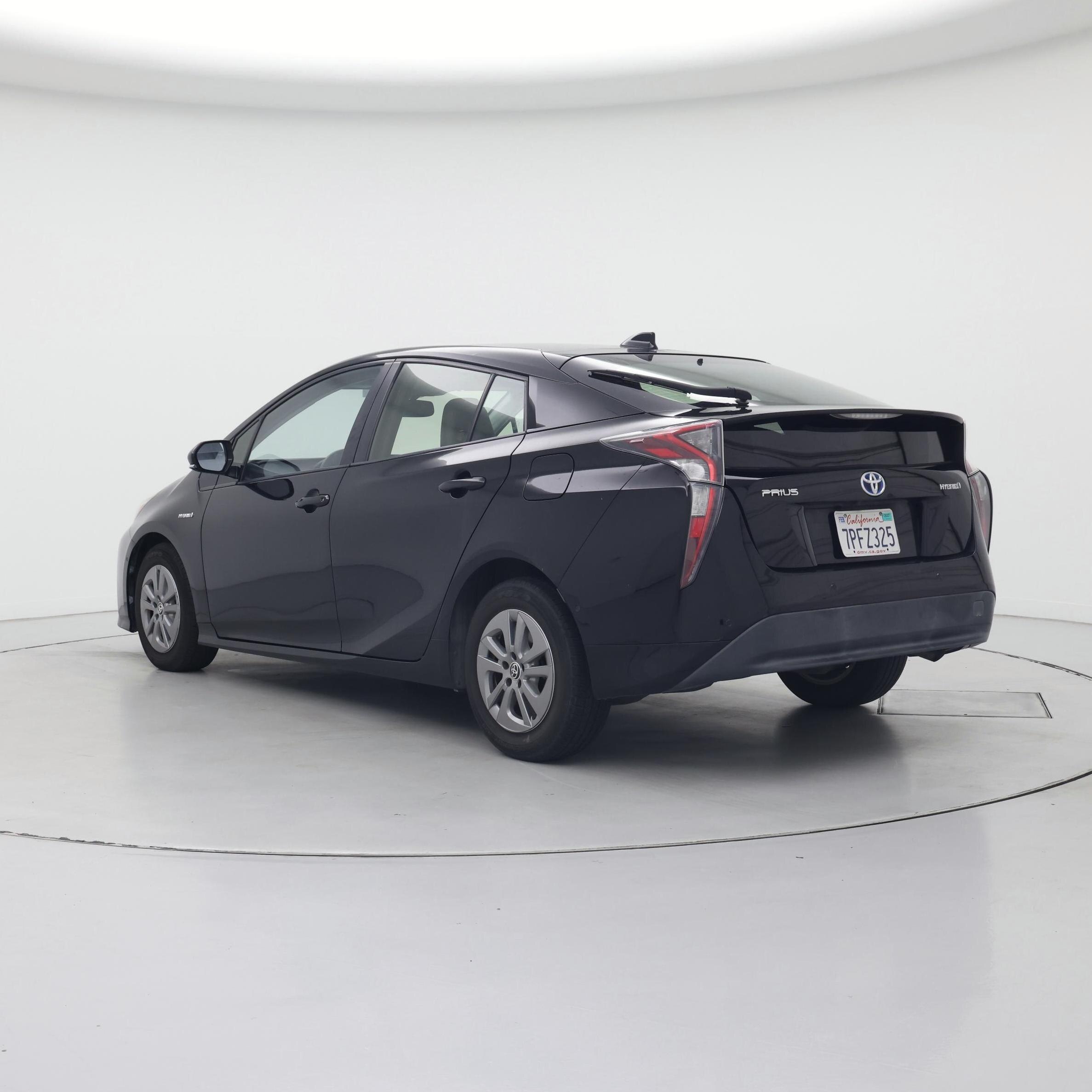 Thumbnail: 2016 Toyota Prius - 2
