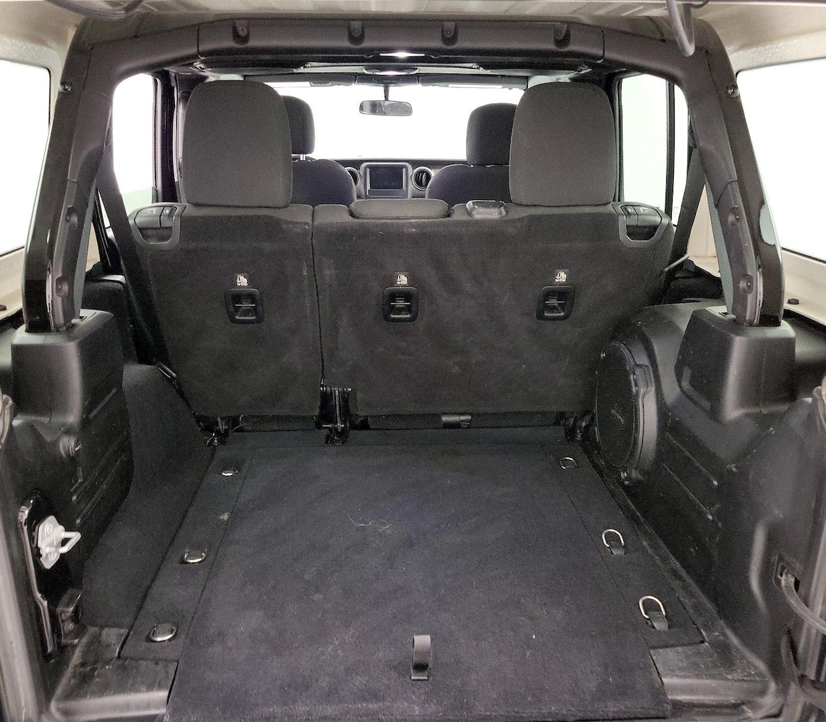 Trunk/Cargo (Seats Up)