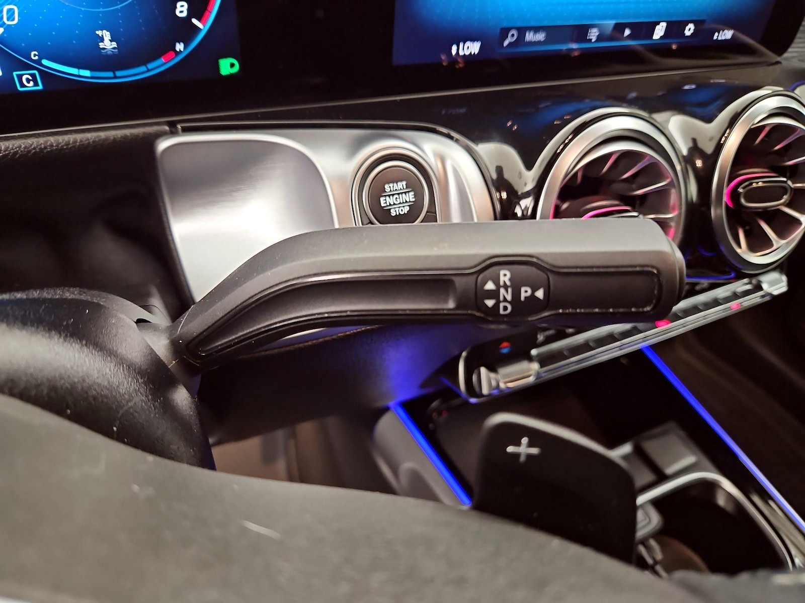 2023 Mercedes-Benz GLB Base - Photo 9