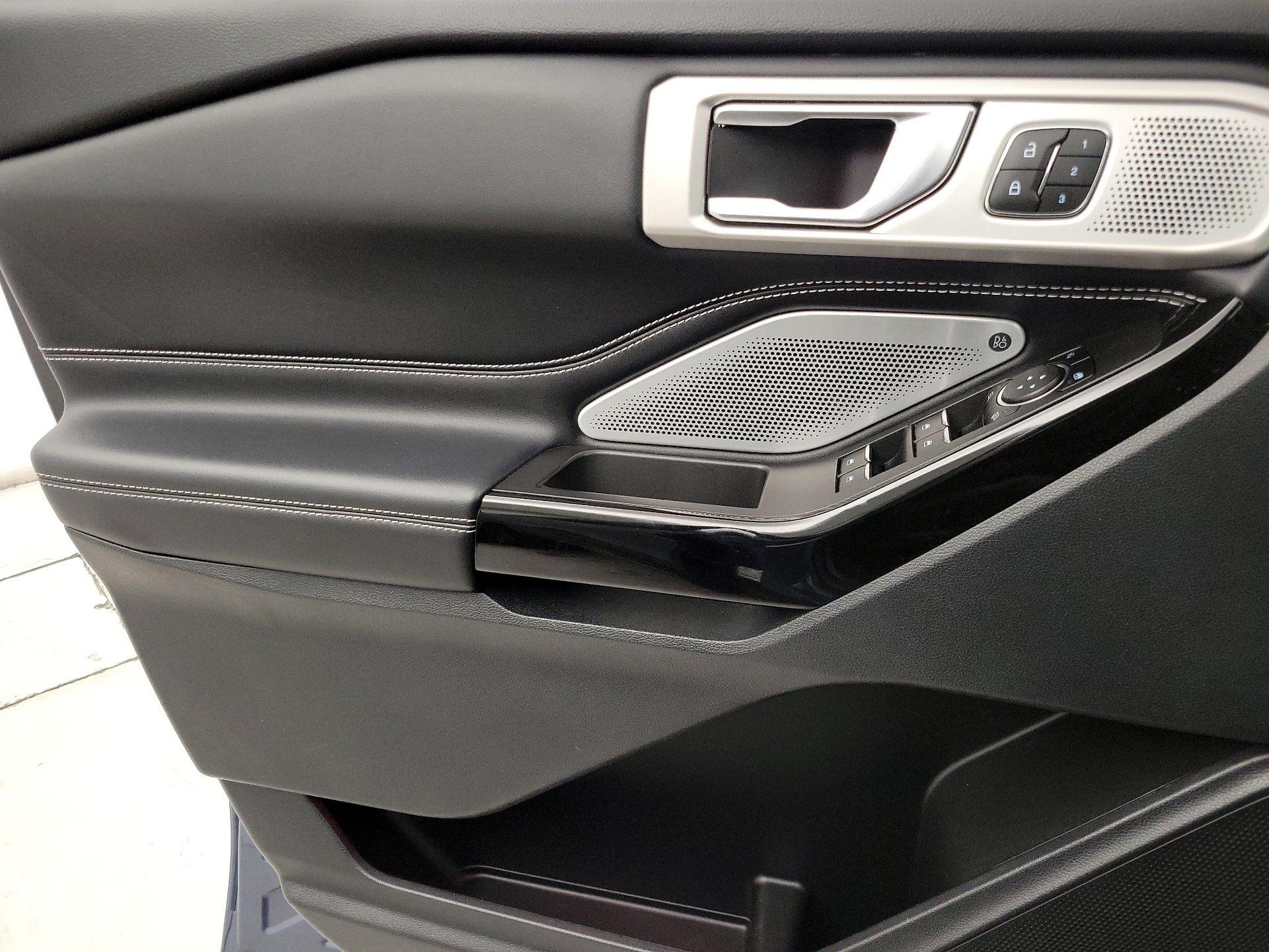 Thumbnail: 2021 Ford Explorer - 12
