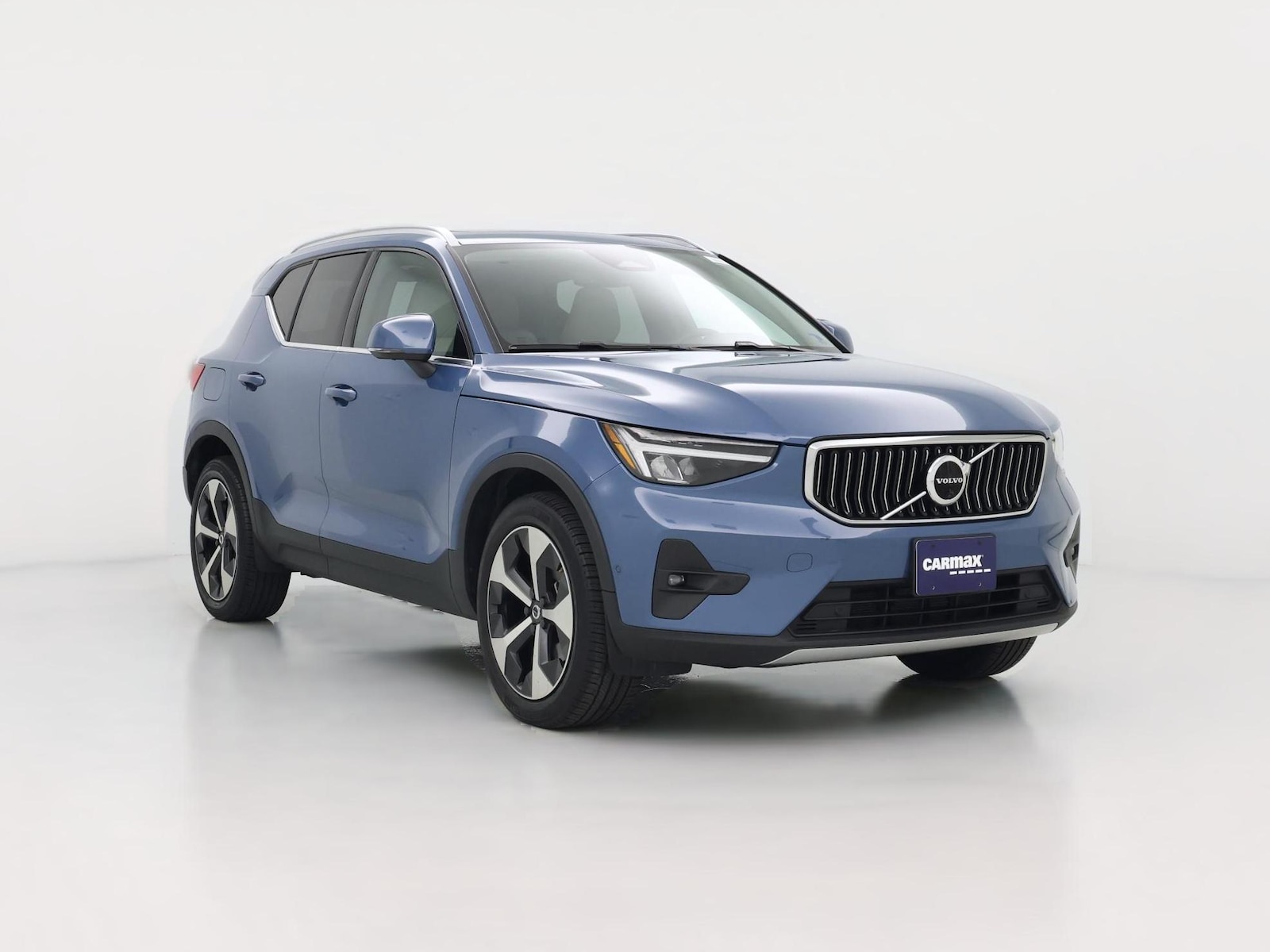 2023 Volvo XC40