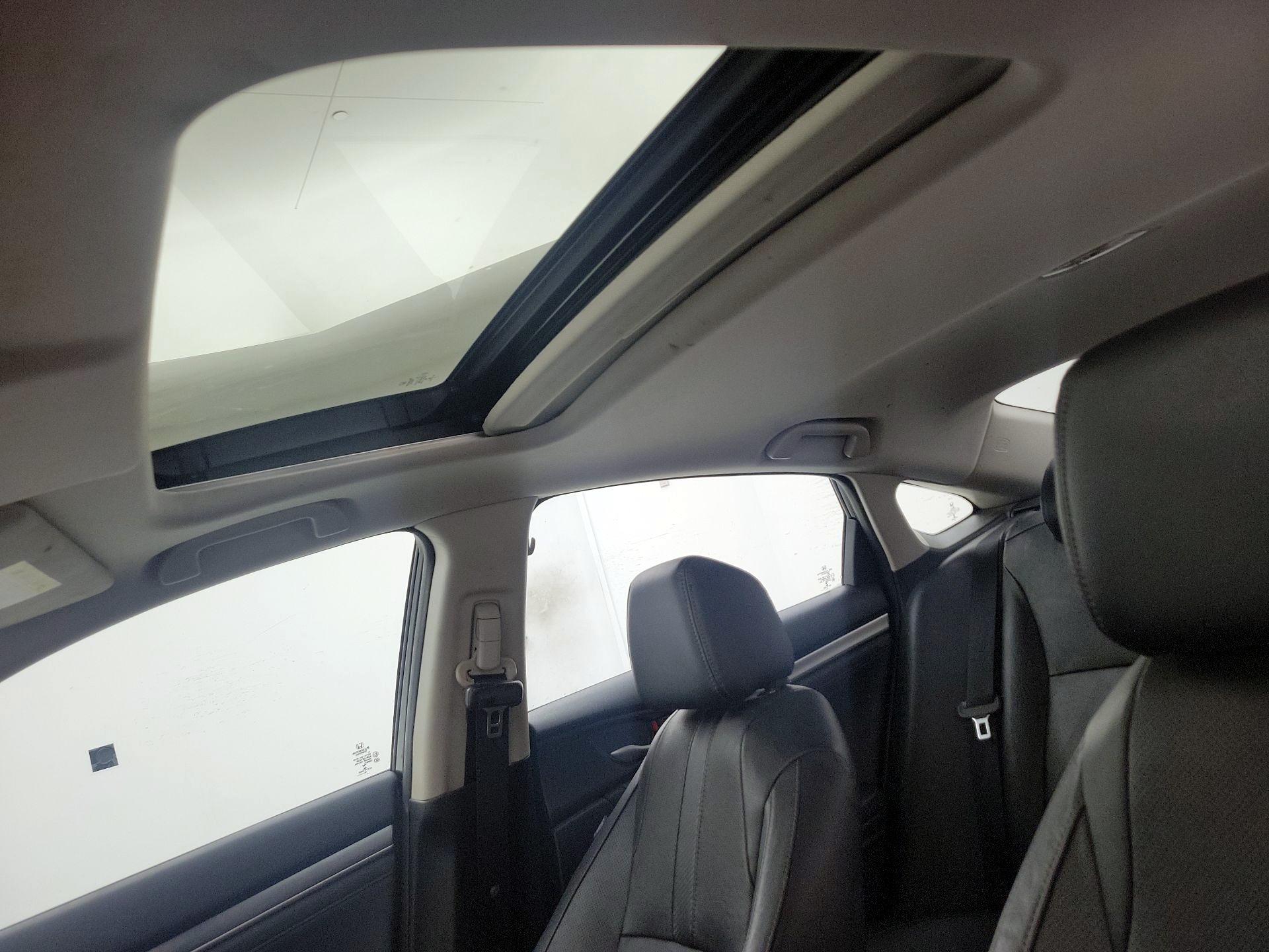 Thumbnail: 2016 Honda Civic - 19