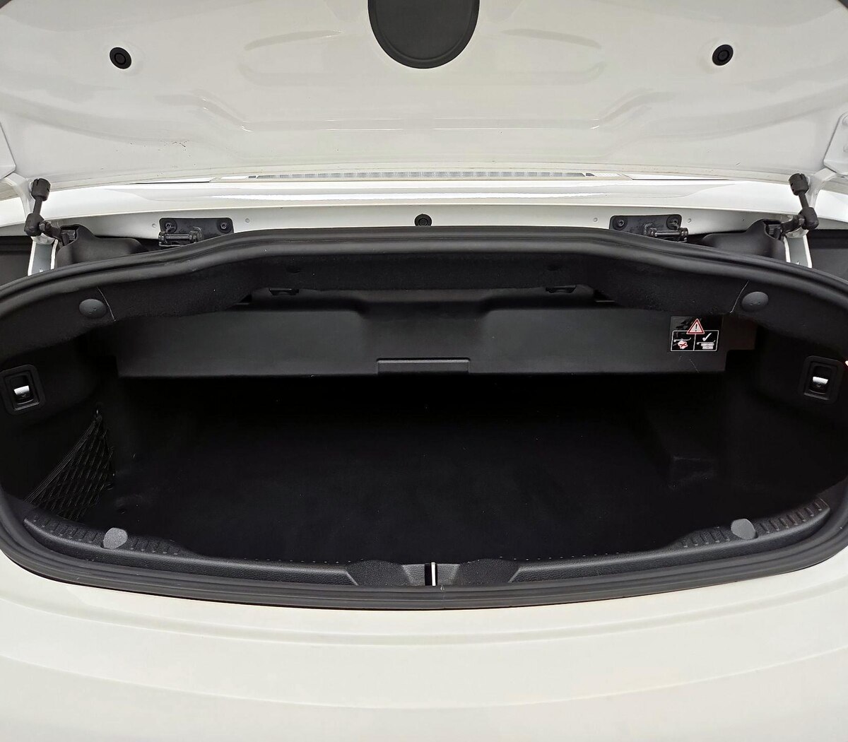 Trunk/Cargo (Seats Up)