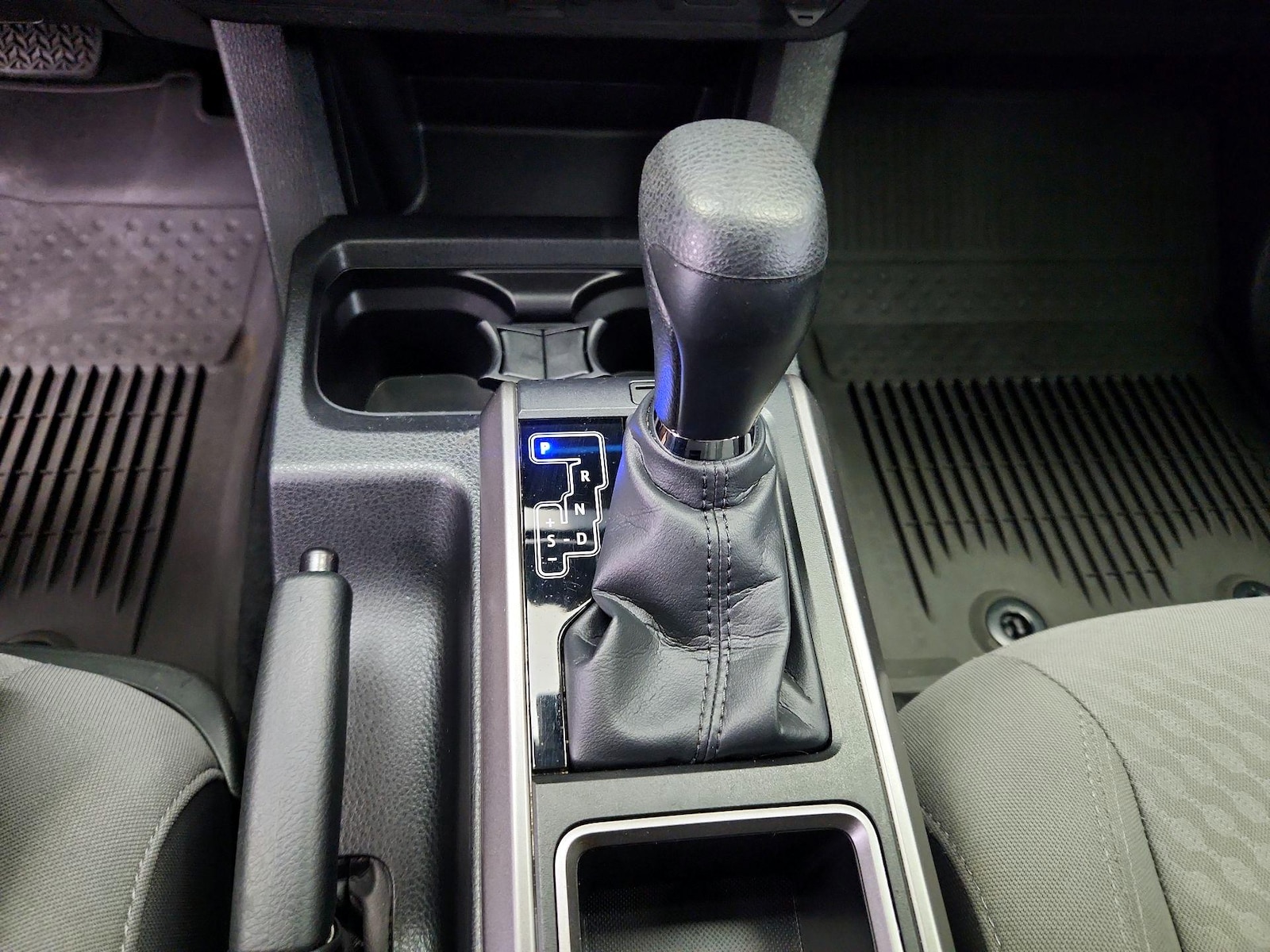 2023 Toyota Tacoma SR5 - Photo 18