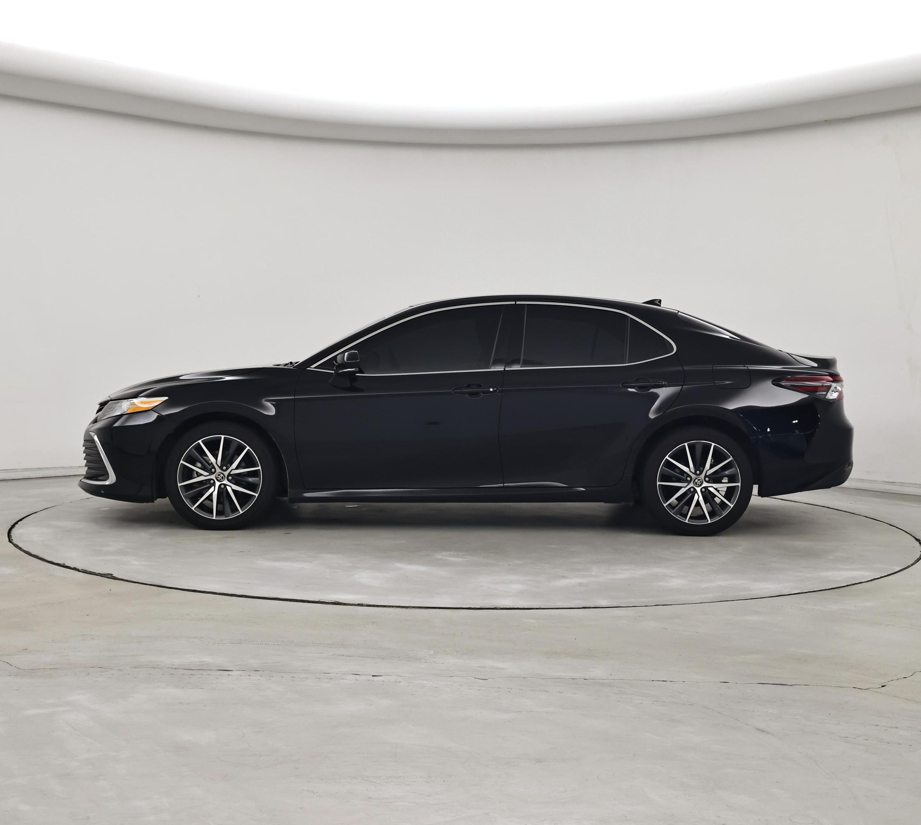 Thumbnail: 2023 Toyota Camry - 3