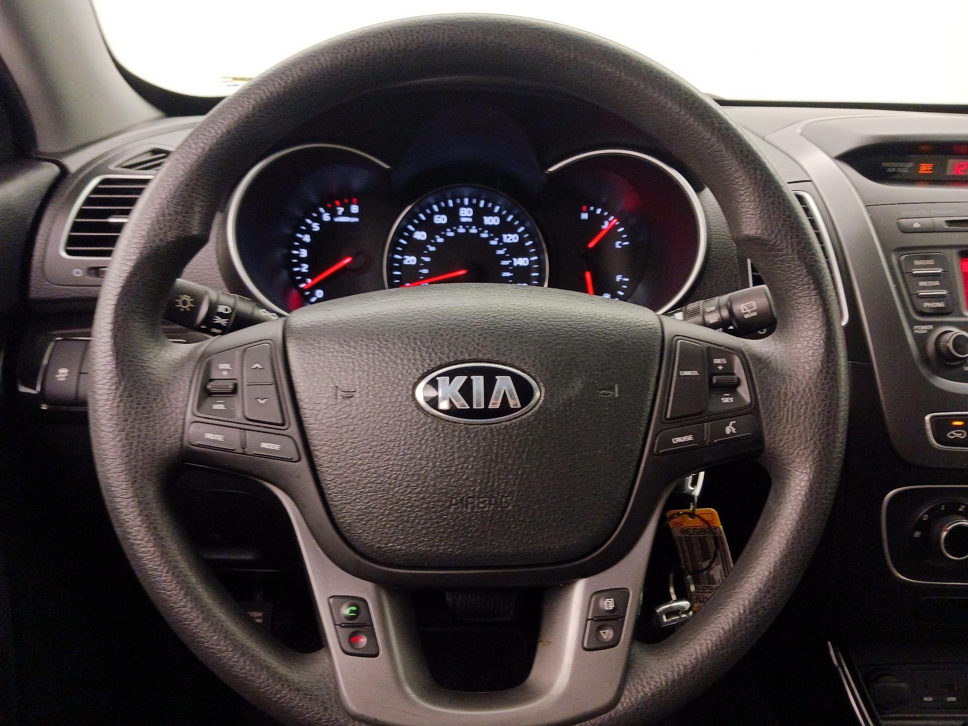 Thumbnail: 2015 Kia Sorento - 10