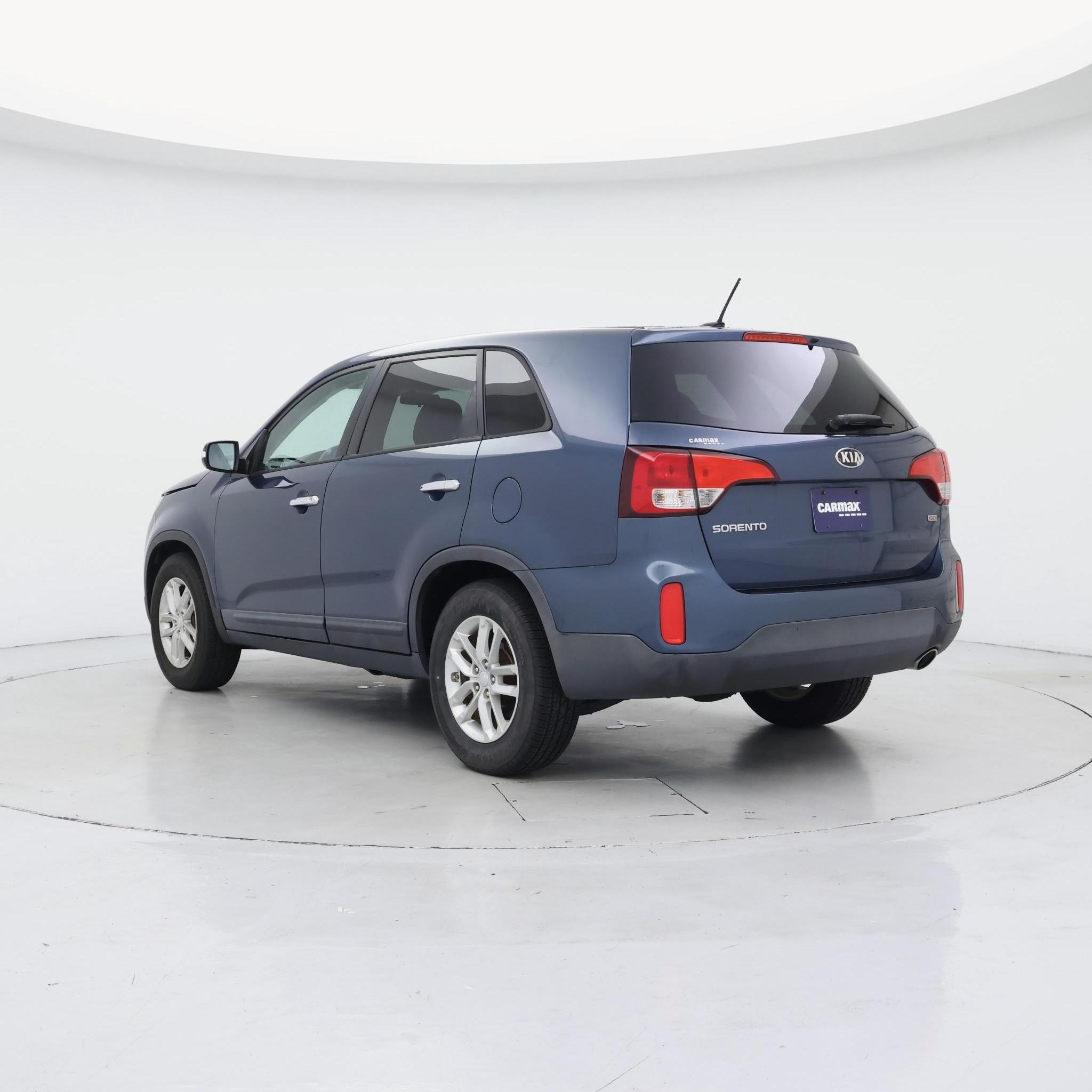 Thumbnail: 2015 Kia Sorento - 2