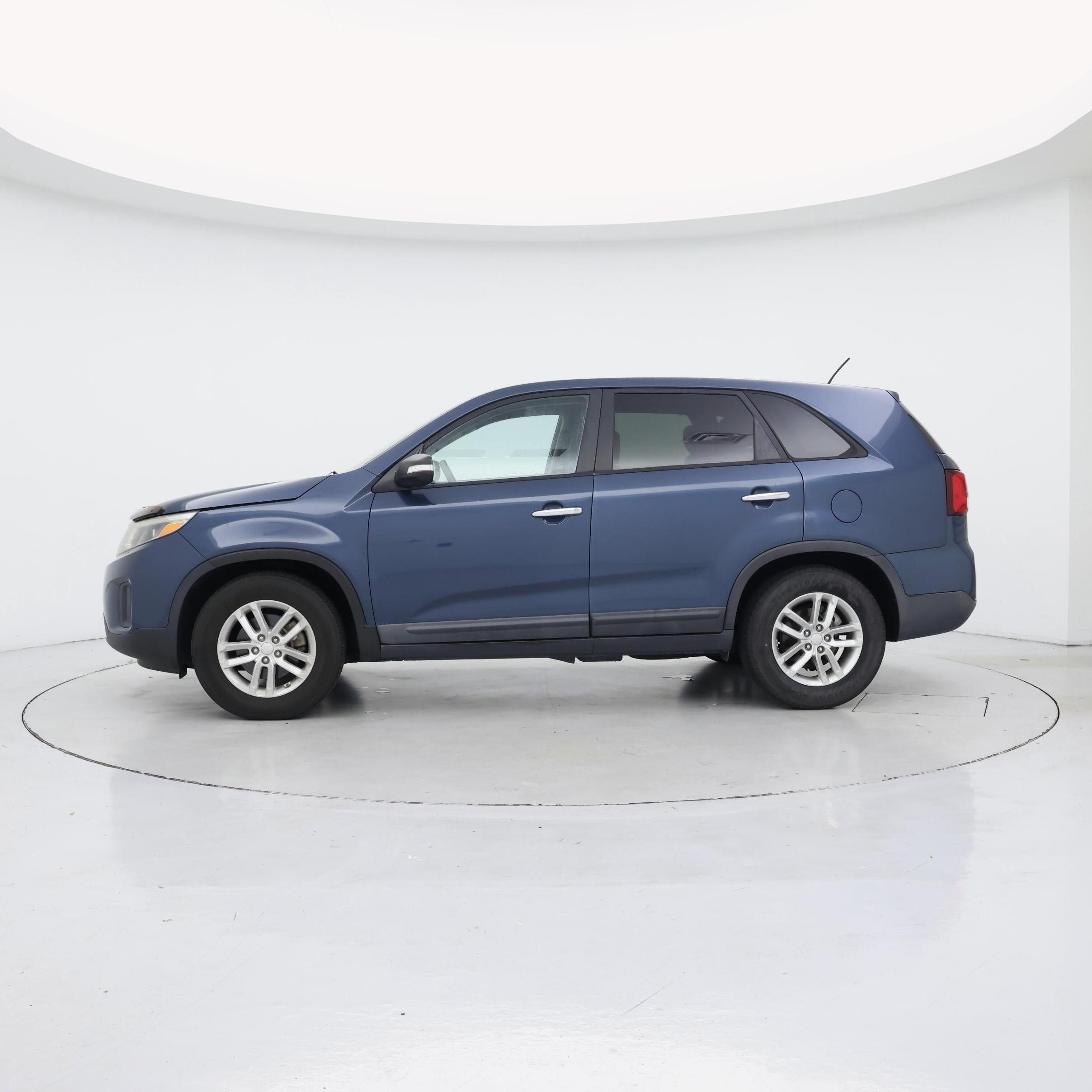 Thumbnail: 2015 Kia Sorento - 3
