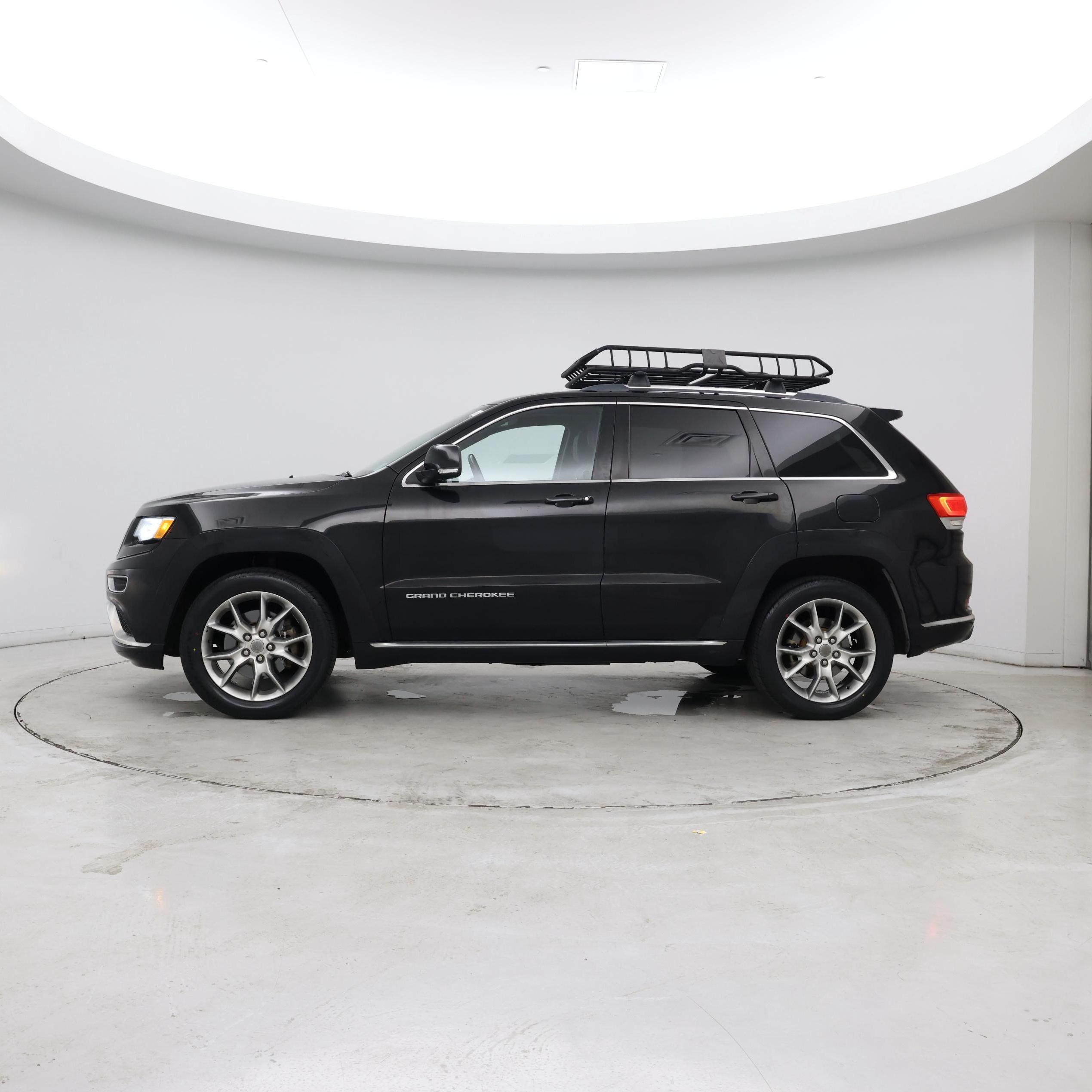 Thumbnail: 2015 Jeep Grand Cherokee - 2