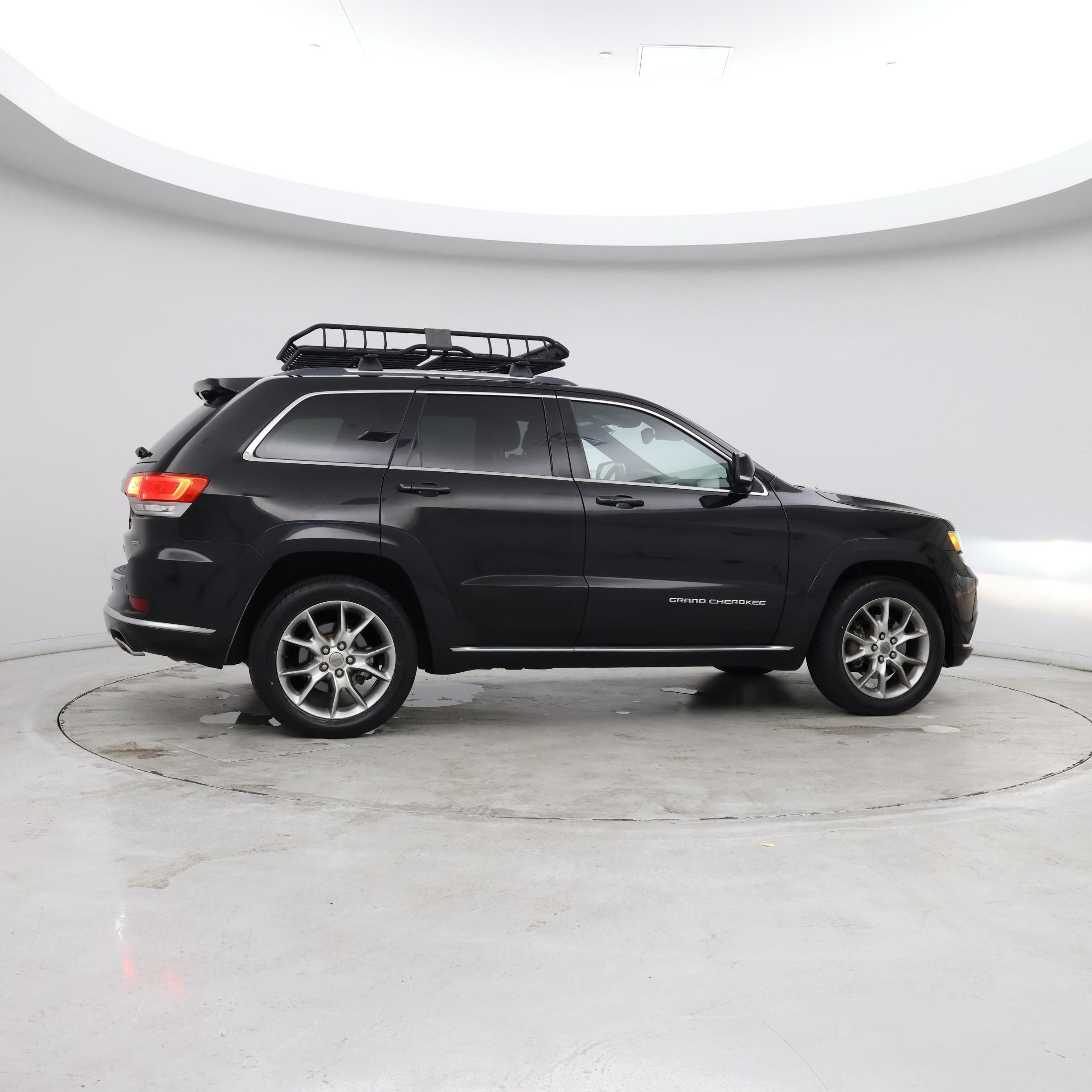 Thumbnail: 2015 Jeep Grand Cherokee - 8