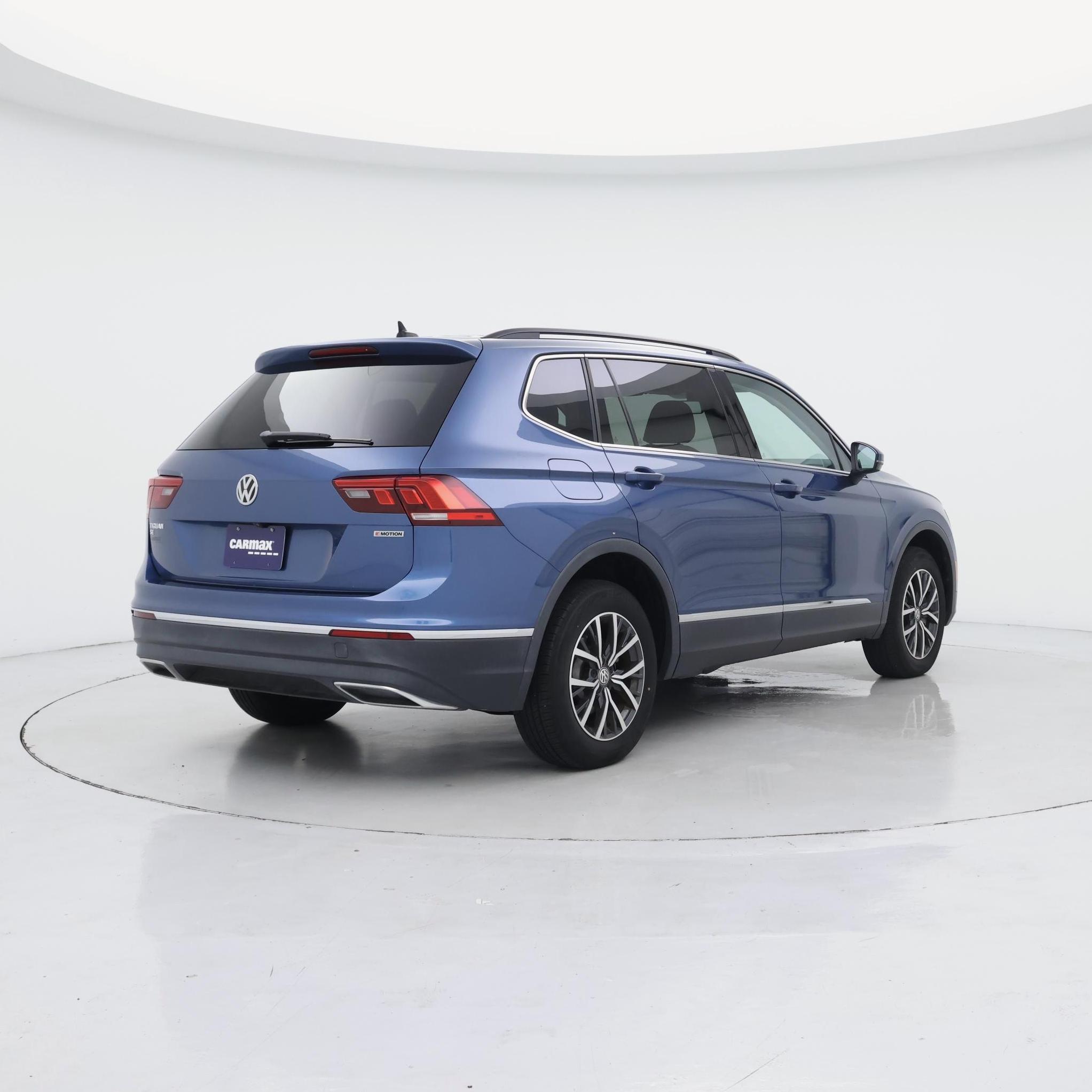 Thumbnail: 2020 Volkswagen Tiguan - 8