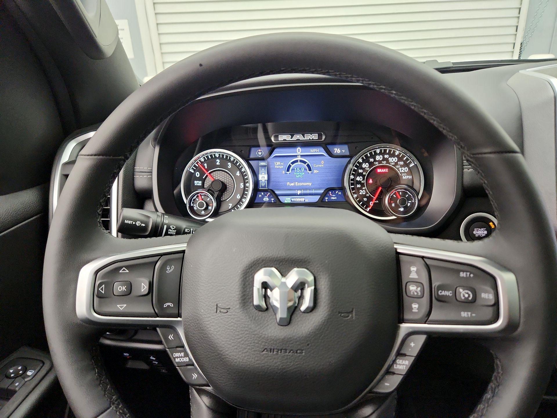 Thumbnail: 2025 RAM 1500 - 10