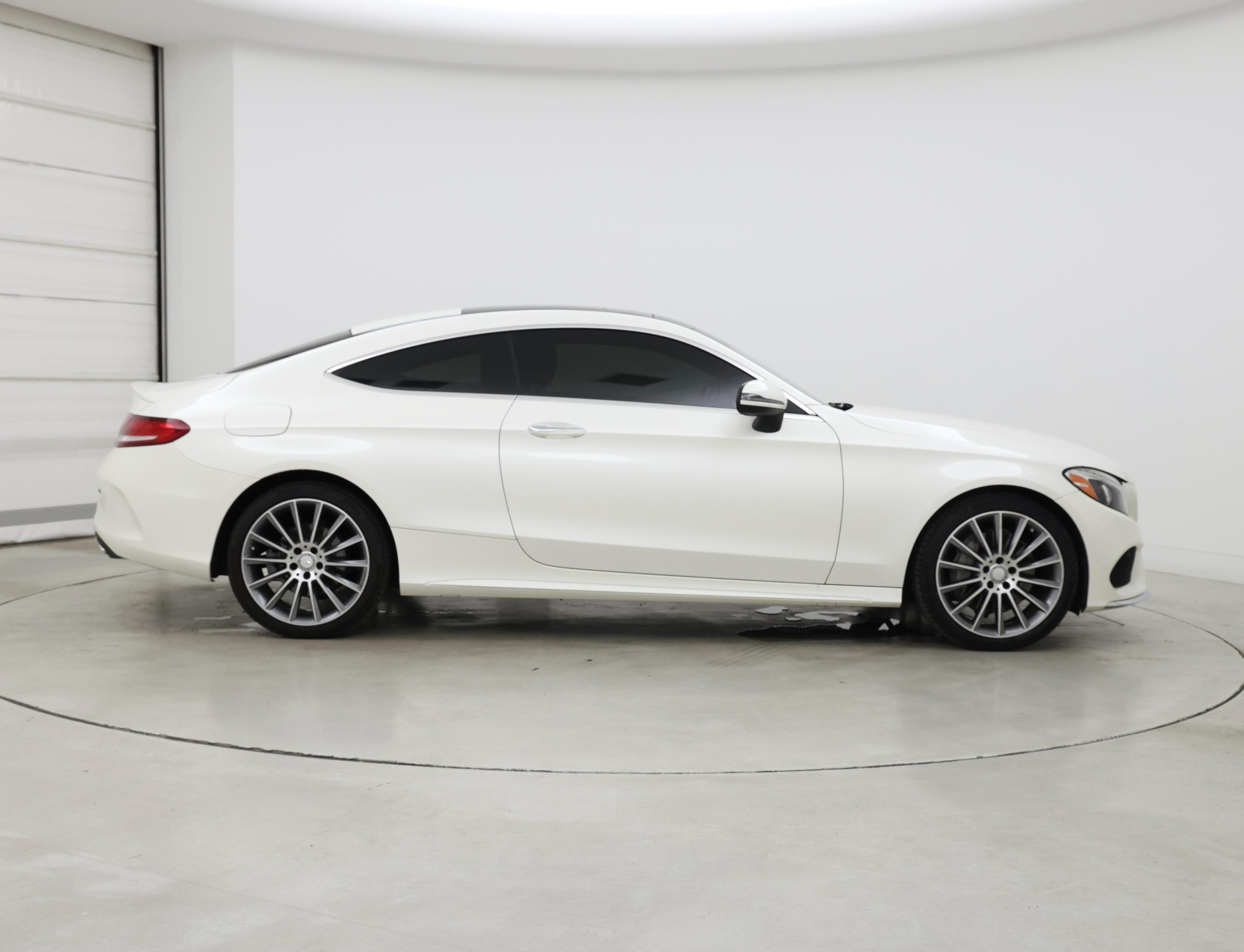 Thumbnail: 2017 Mercedes-Benz C-Class - 7