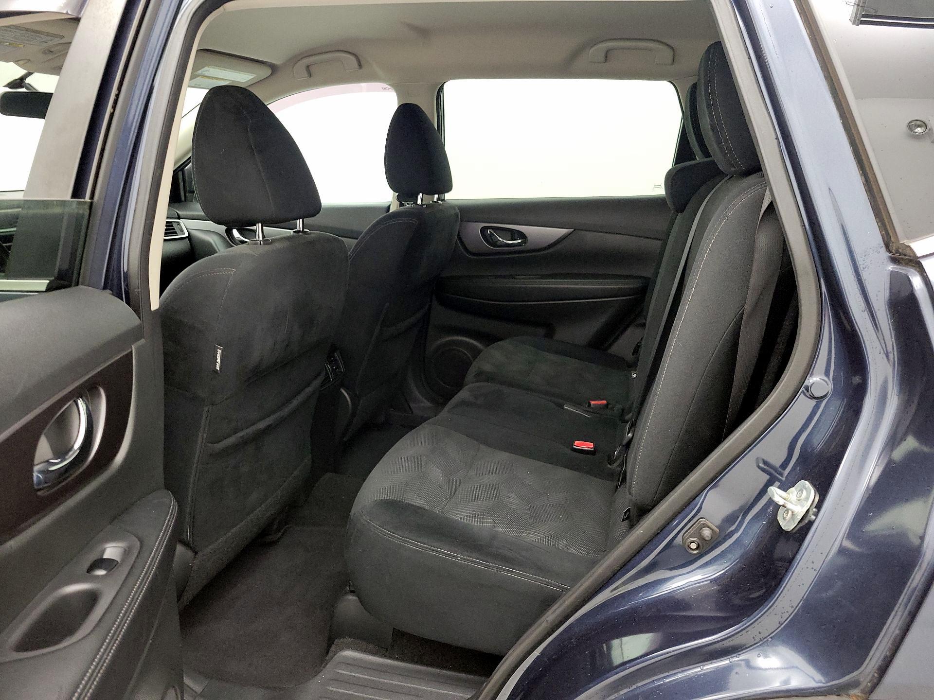 Thumbnail: 2016 Nissan Rogue - 20