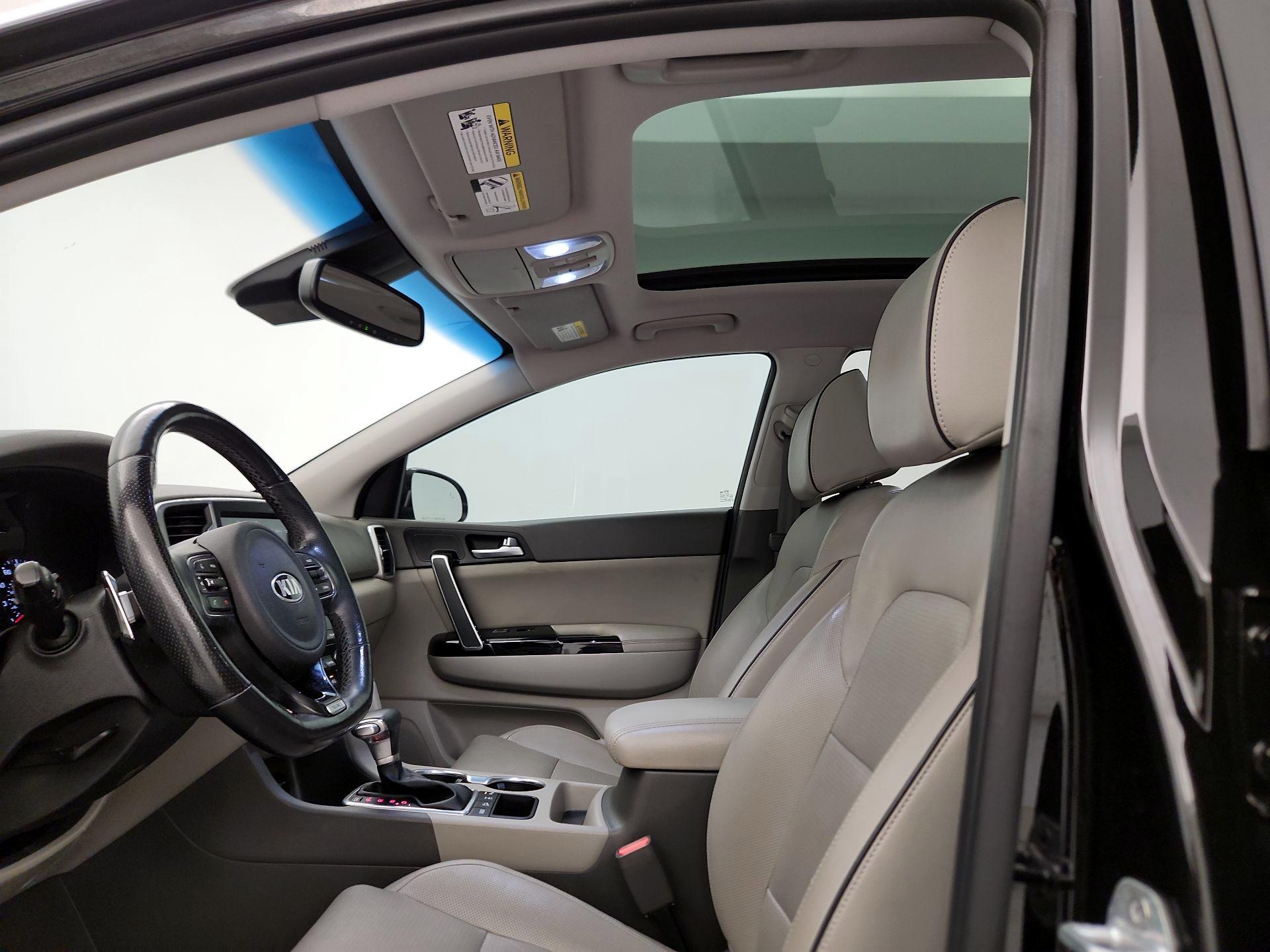 Thumbnail: 2017 Kia Sportage - 20