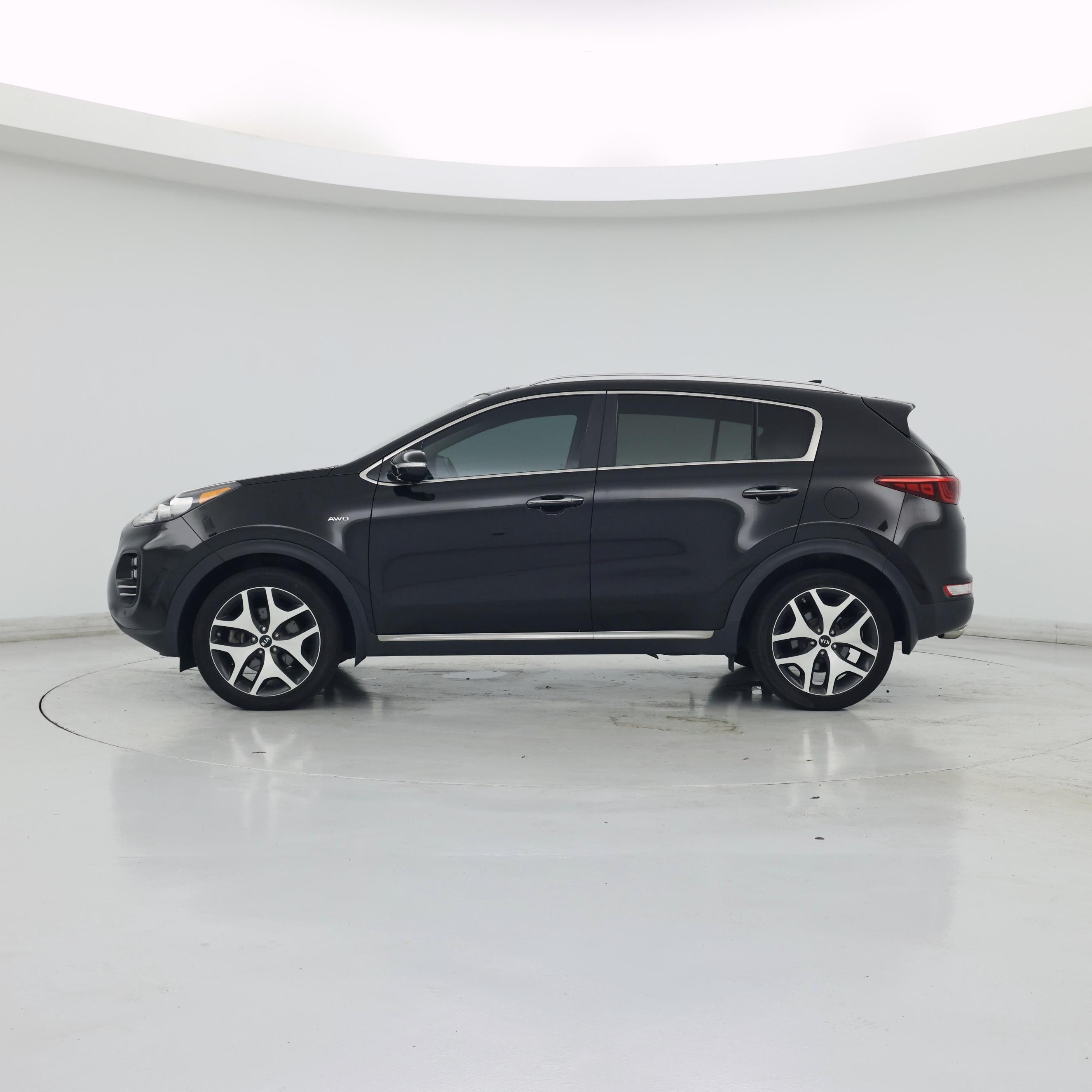 Thumbnail: 2017 Kia Sportage - 3