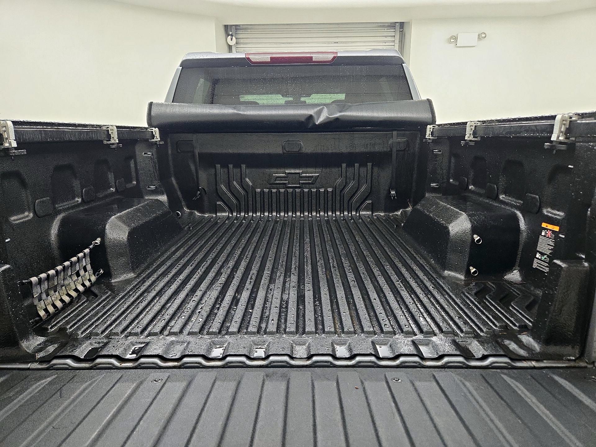 Thumbnail: 2019 Chevrolet Silverado 1500 - 17