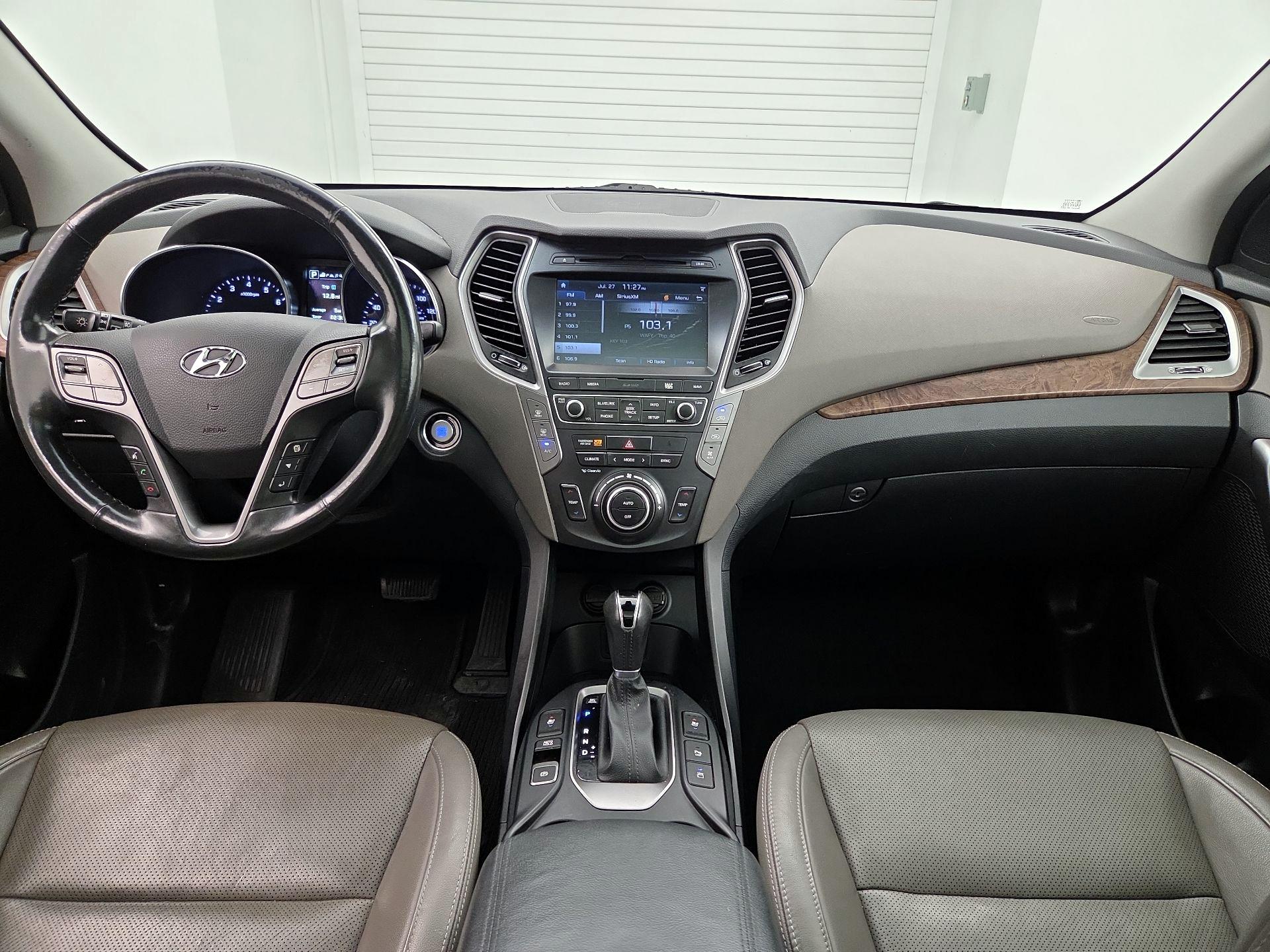 Thumbnail: 2017 Hyundai Santa Fe - 9