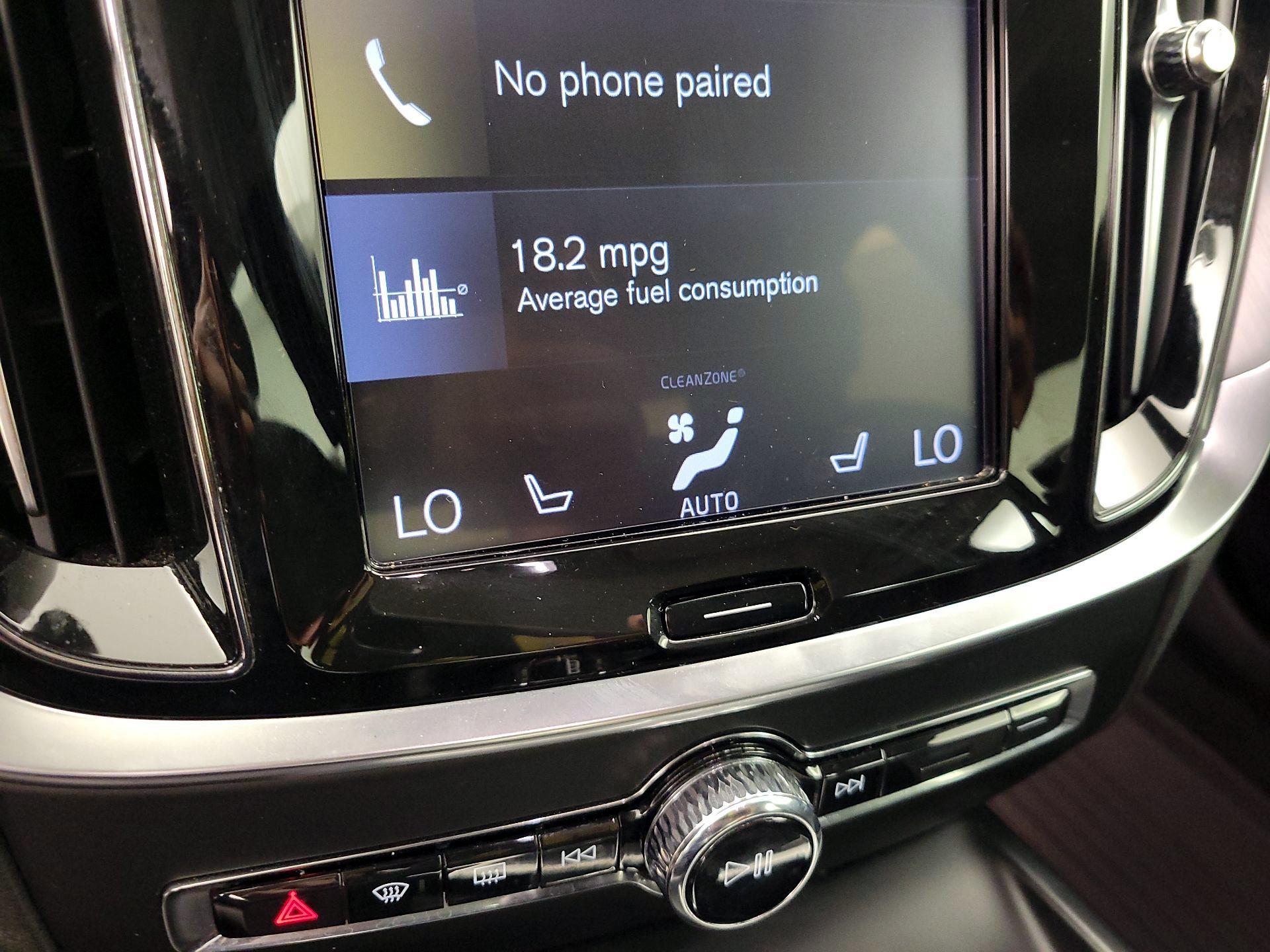 Thumbnail: 2020 Volvo S60 - 17