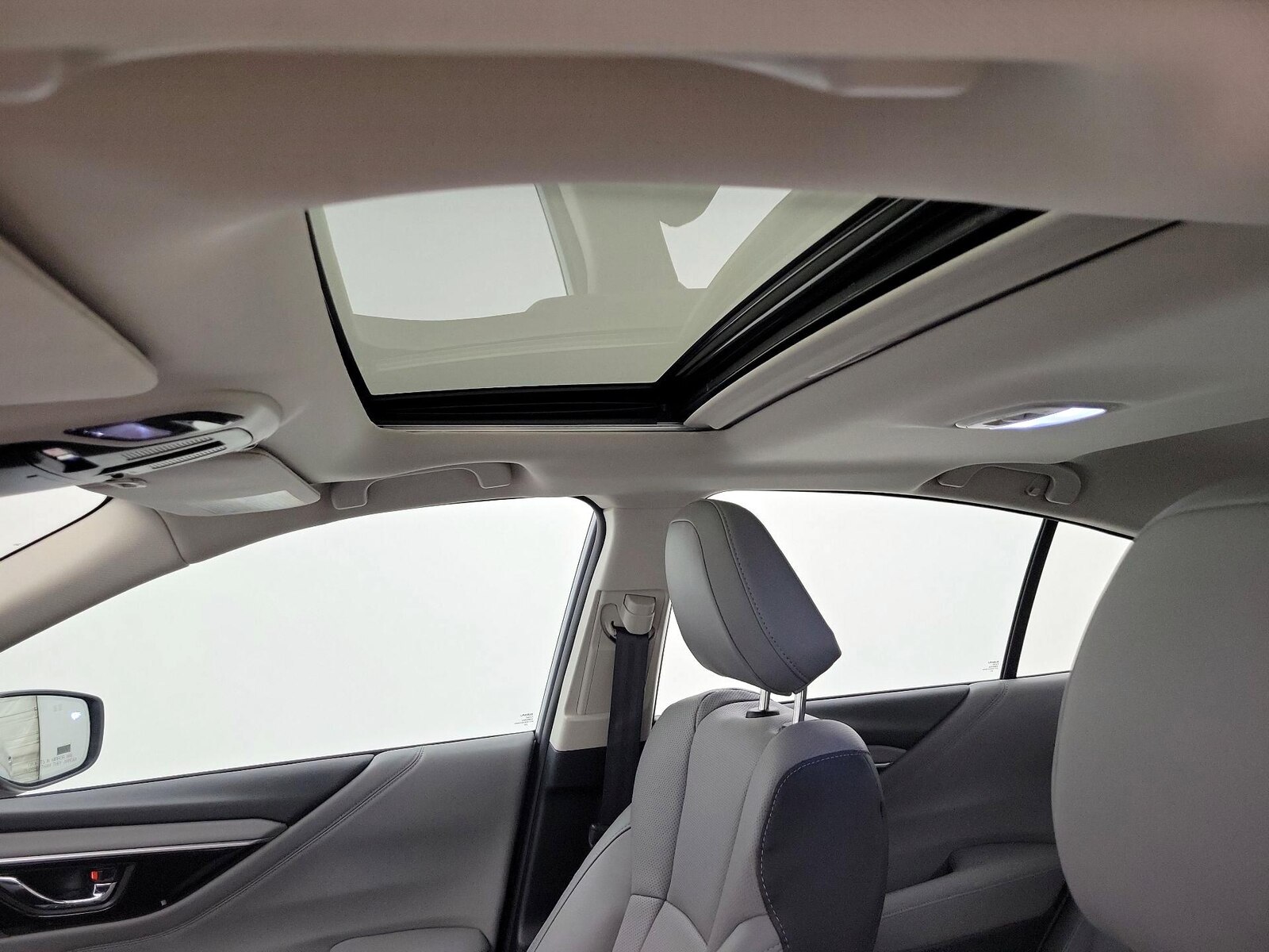 Sunroof(s) & Overhead Airbags
