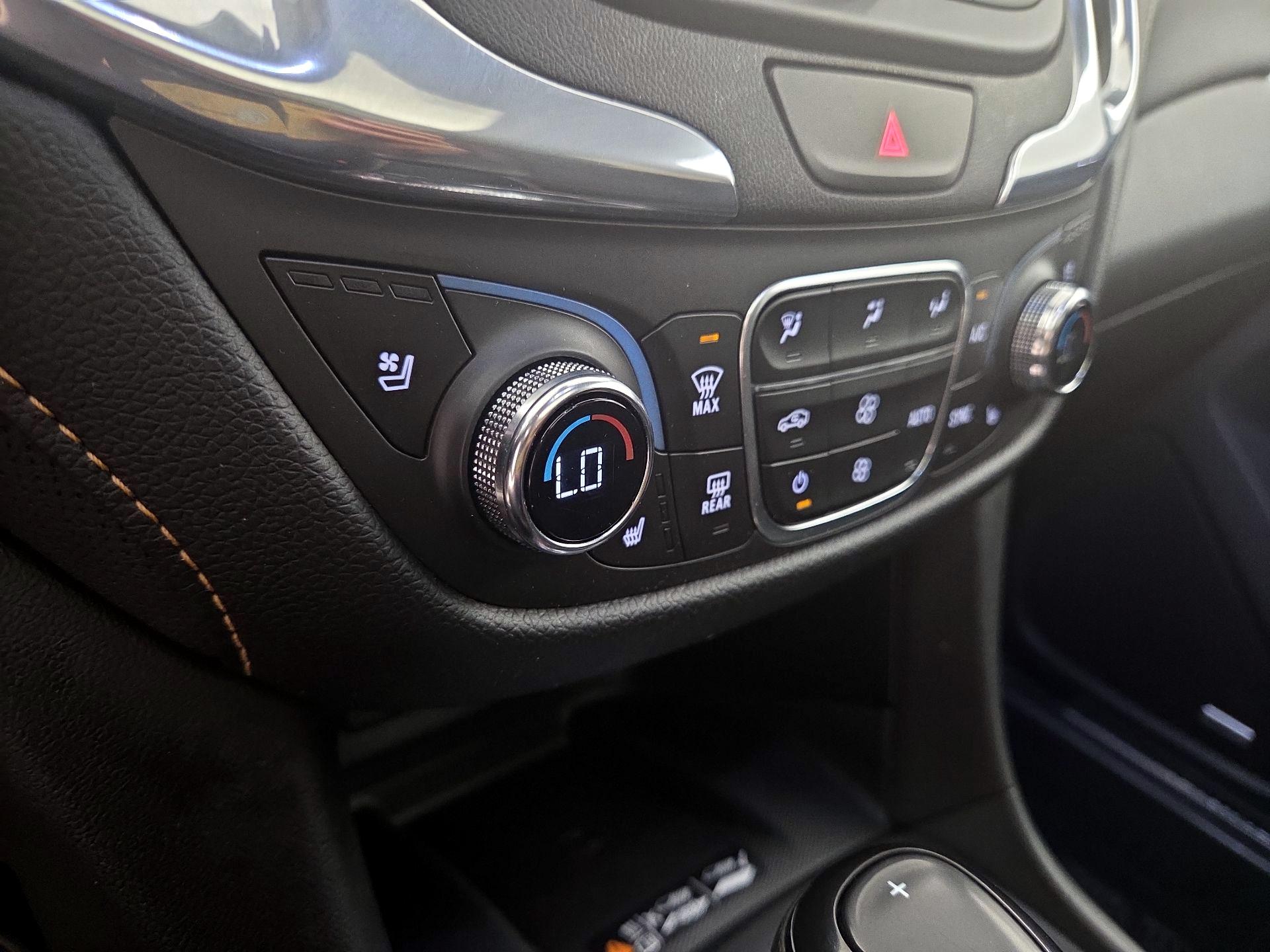 Thumbnail: 2020 Chevrolet Equinox - 17