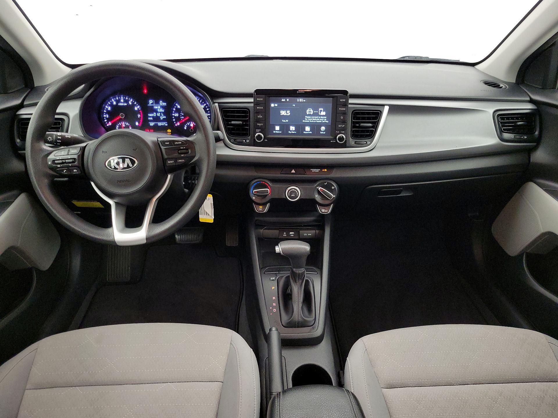 Thumbnail: 2020 Kia Rio - 9
