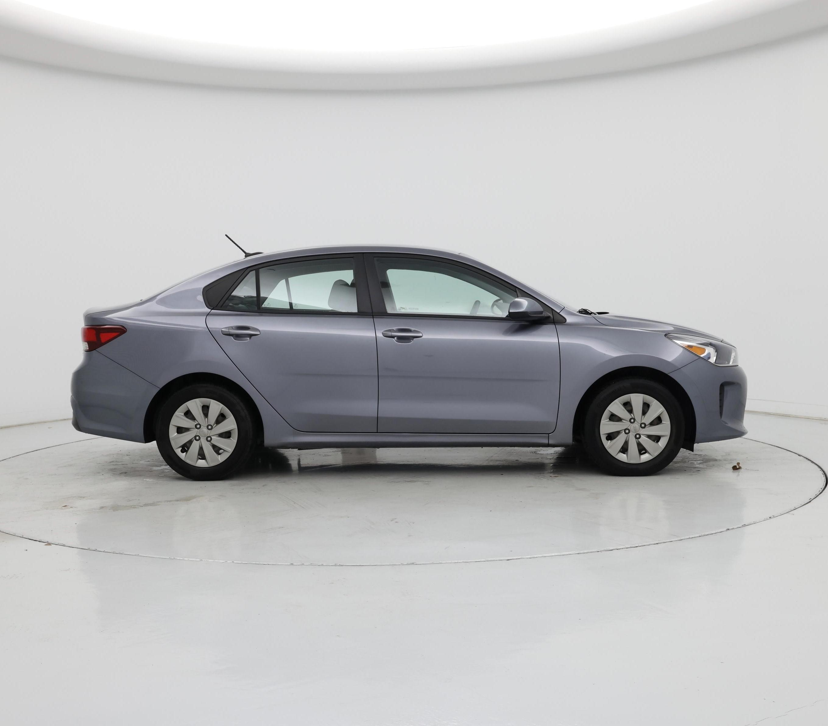 Thumbnail: 2020 Kia Rio - 7