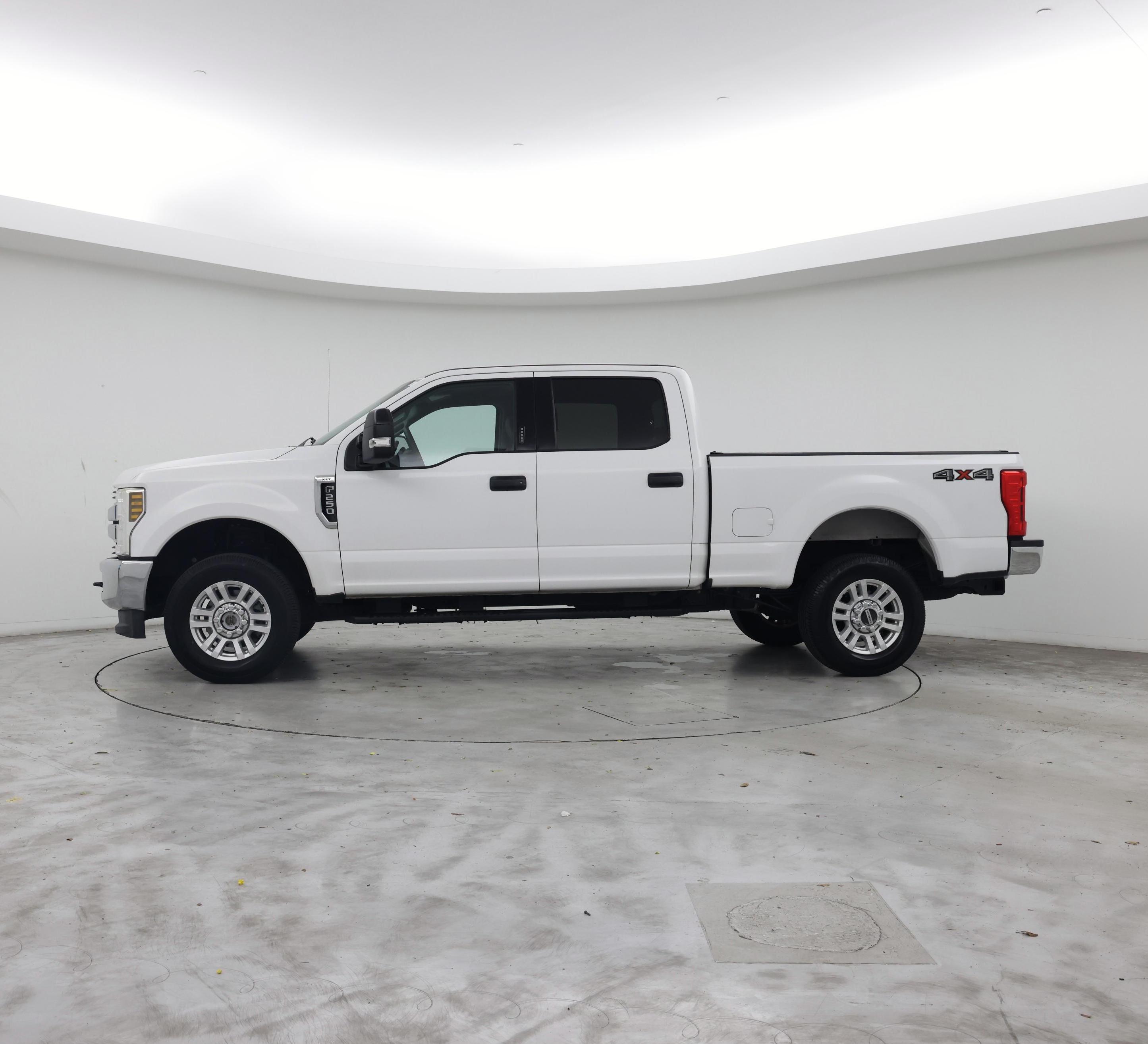 Thumbnail: 2019 Ford F-250 - 3