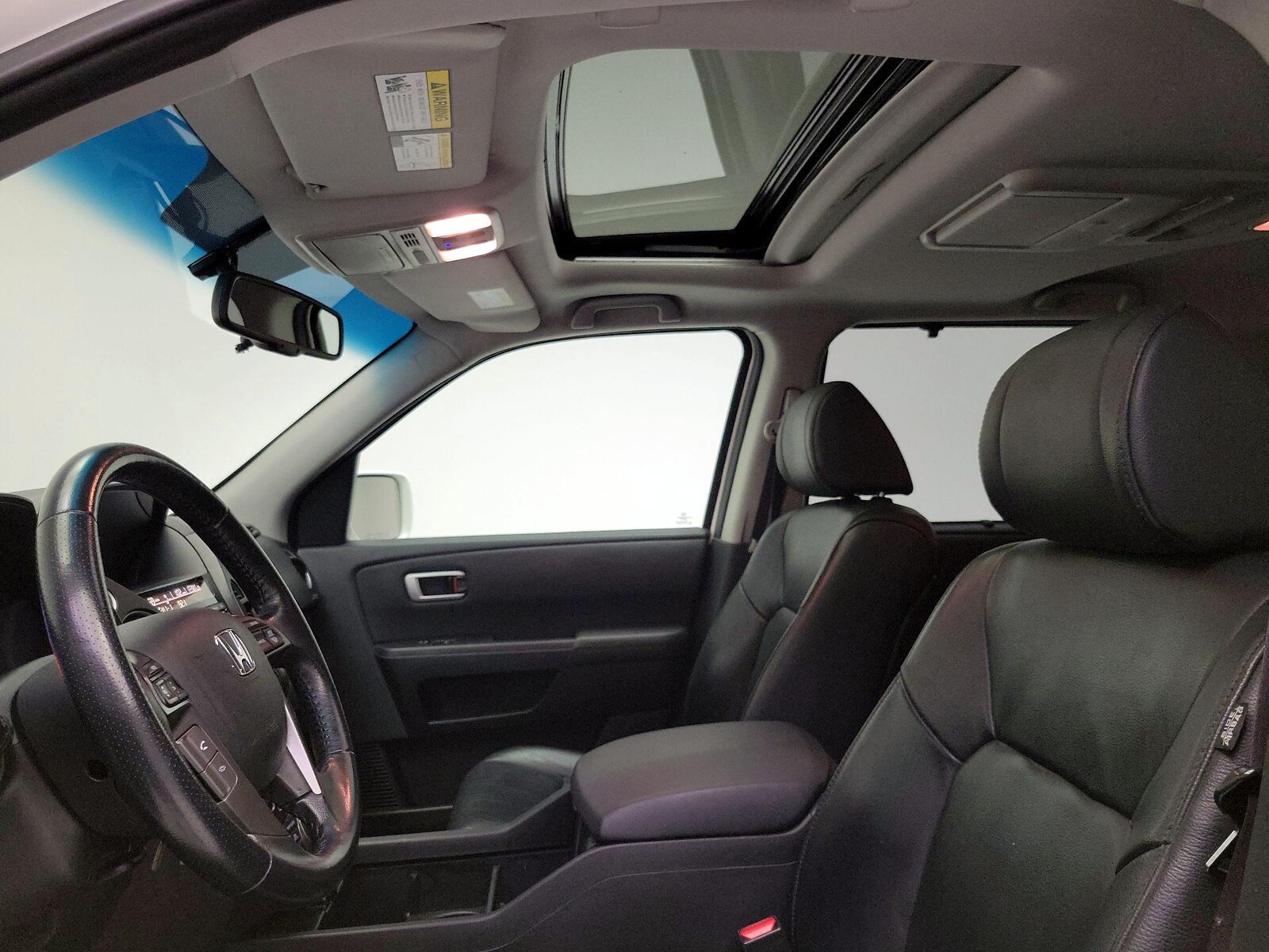 Sunroof(s) & Overhead Airbags