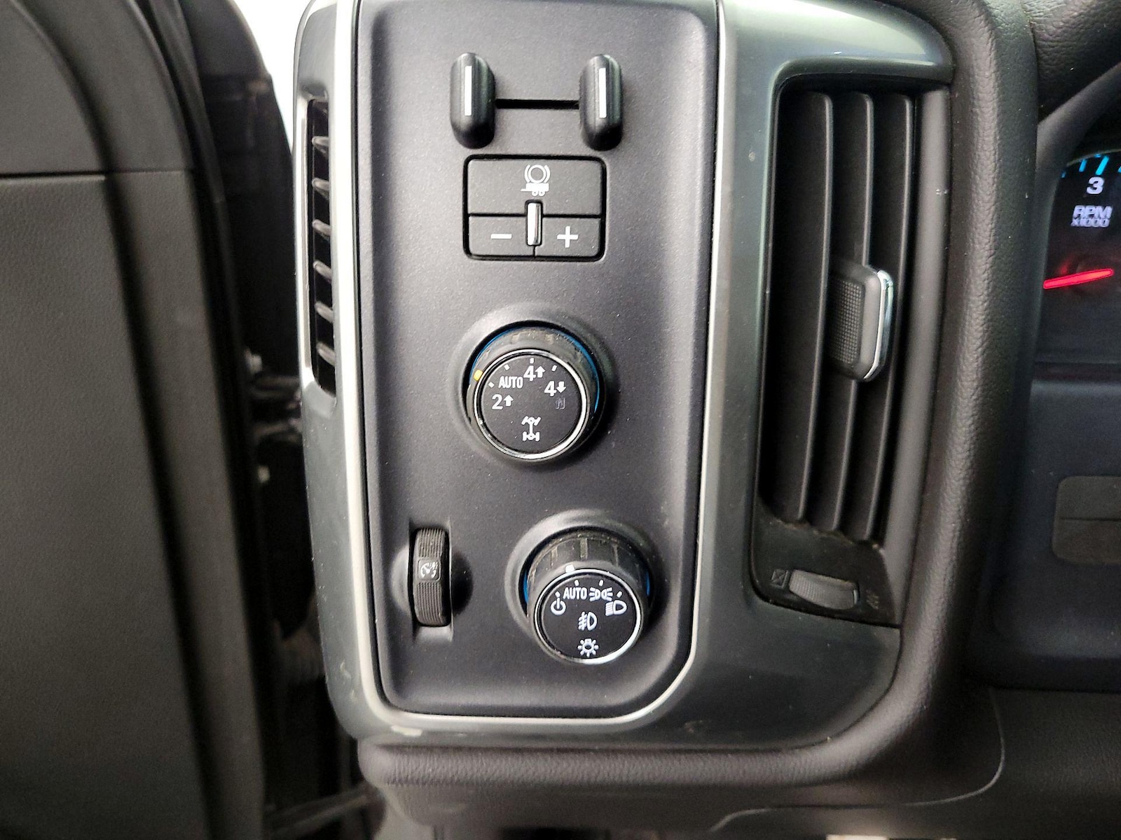 2016 Chevrolet Silverado 1500 LT - Photo 14