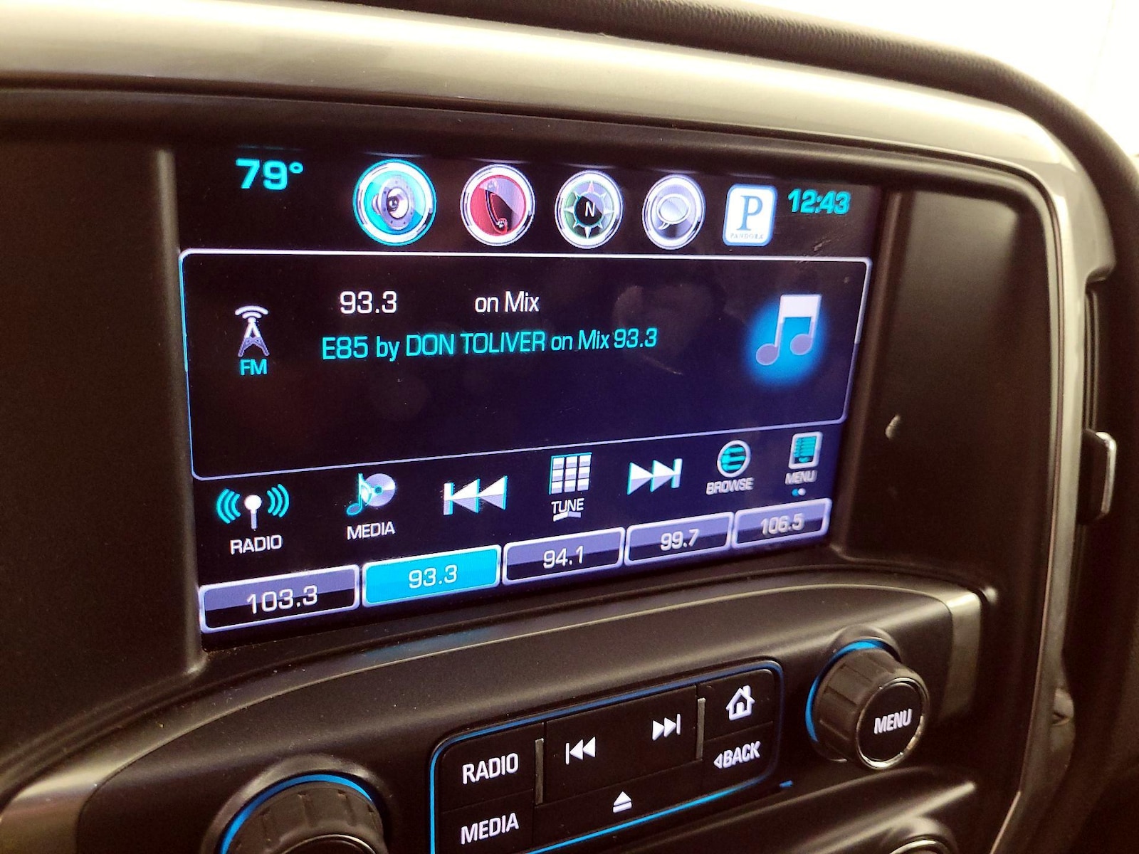 2016 Chevrolet Silverado 1500 LT - Photo 16