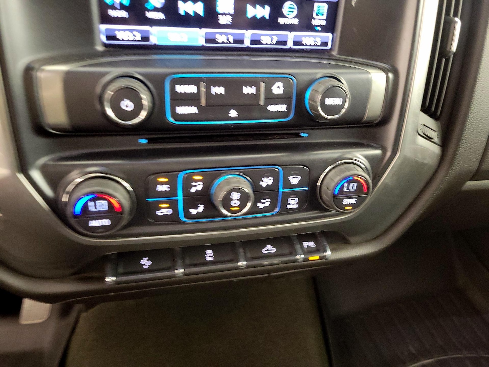 2016 Chevrolet Silverado 1500 LT - Photo 17