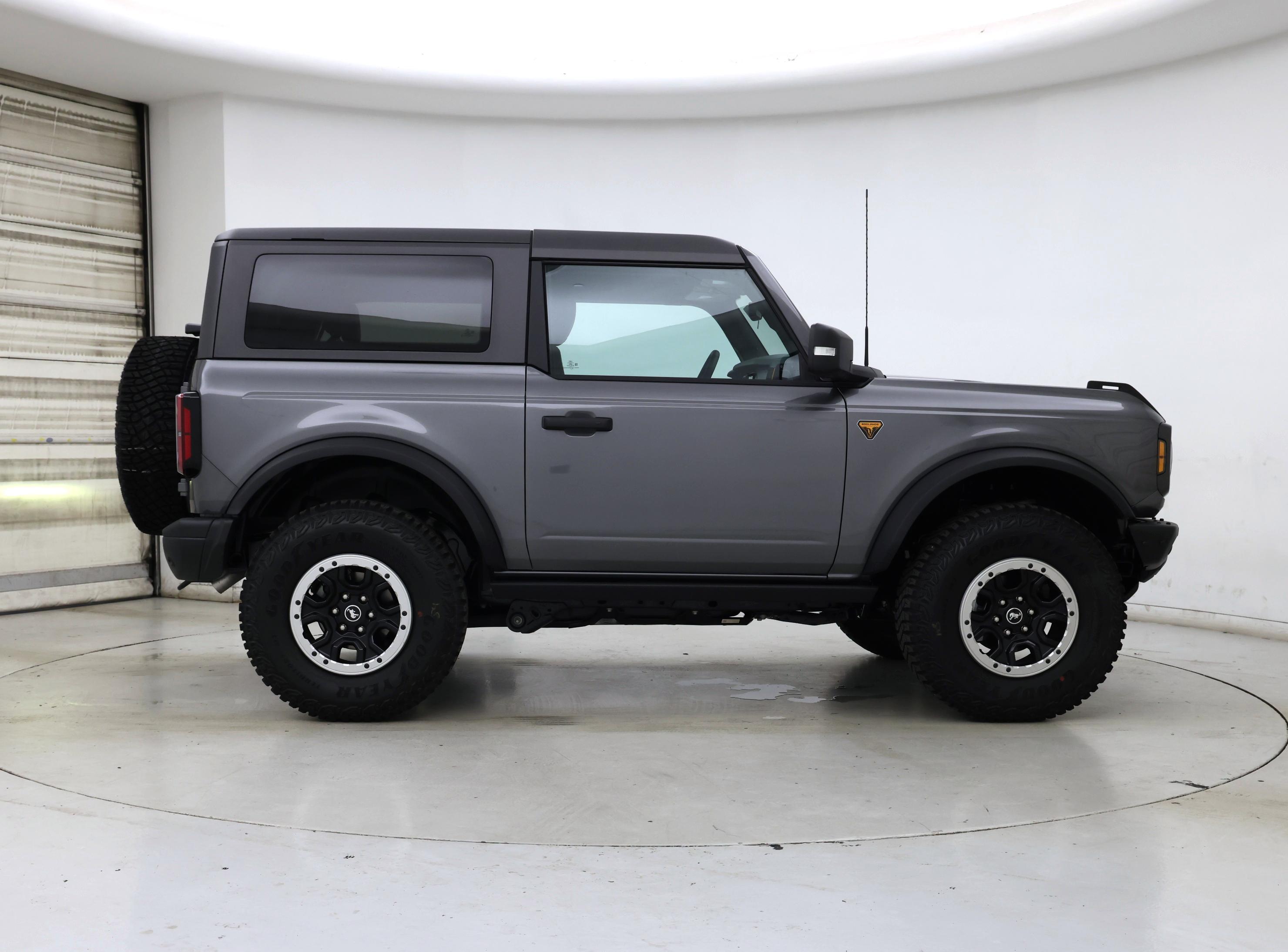 Thumbnail: 2021 Ford Bronco - 7
